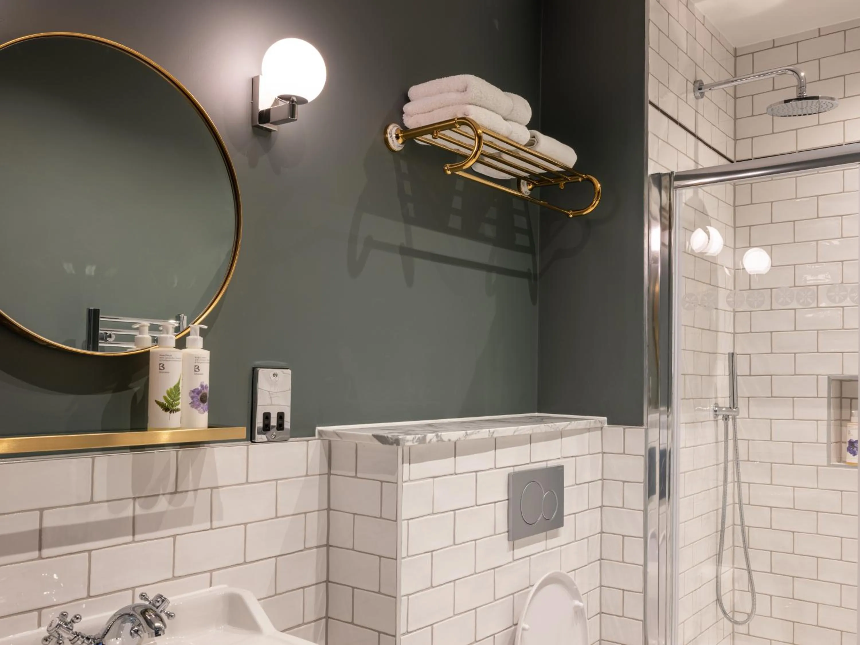 Bathroom in Spread Eagle