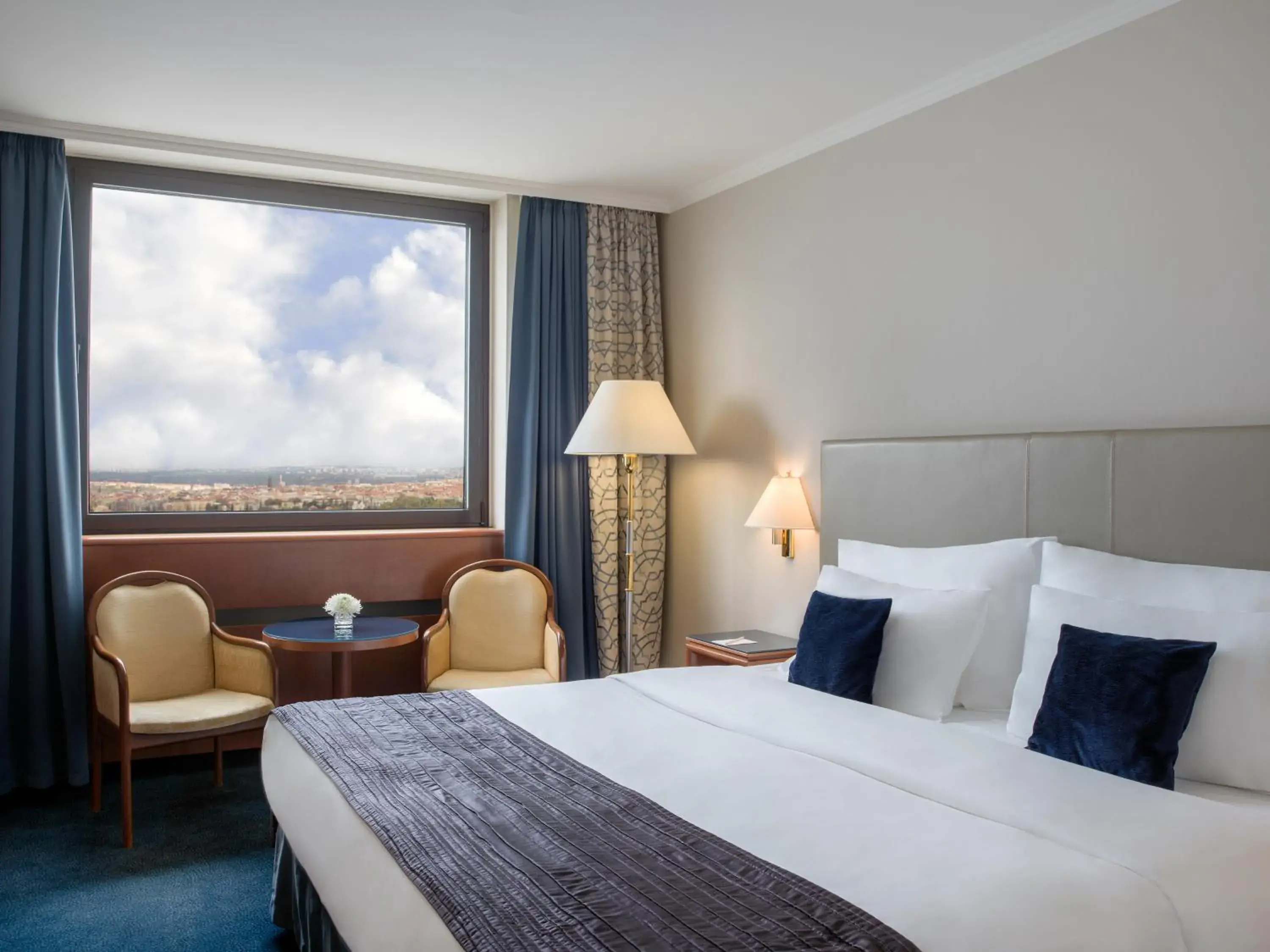 Executive King Room - Access to Lounge & Spa in Panorama by Verdi Hotels Executive King Room - Access to Lounge & Spa in Panorama by Verdi Hotels