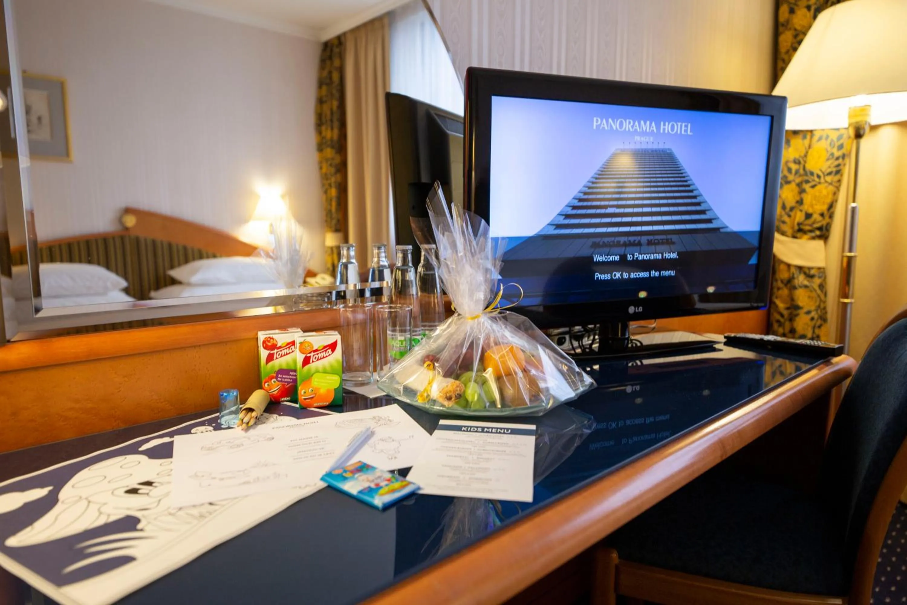 Family in Panorama by Verdi Hotels