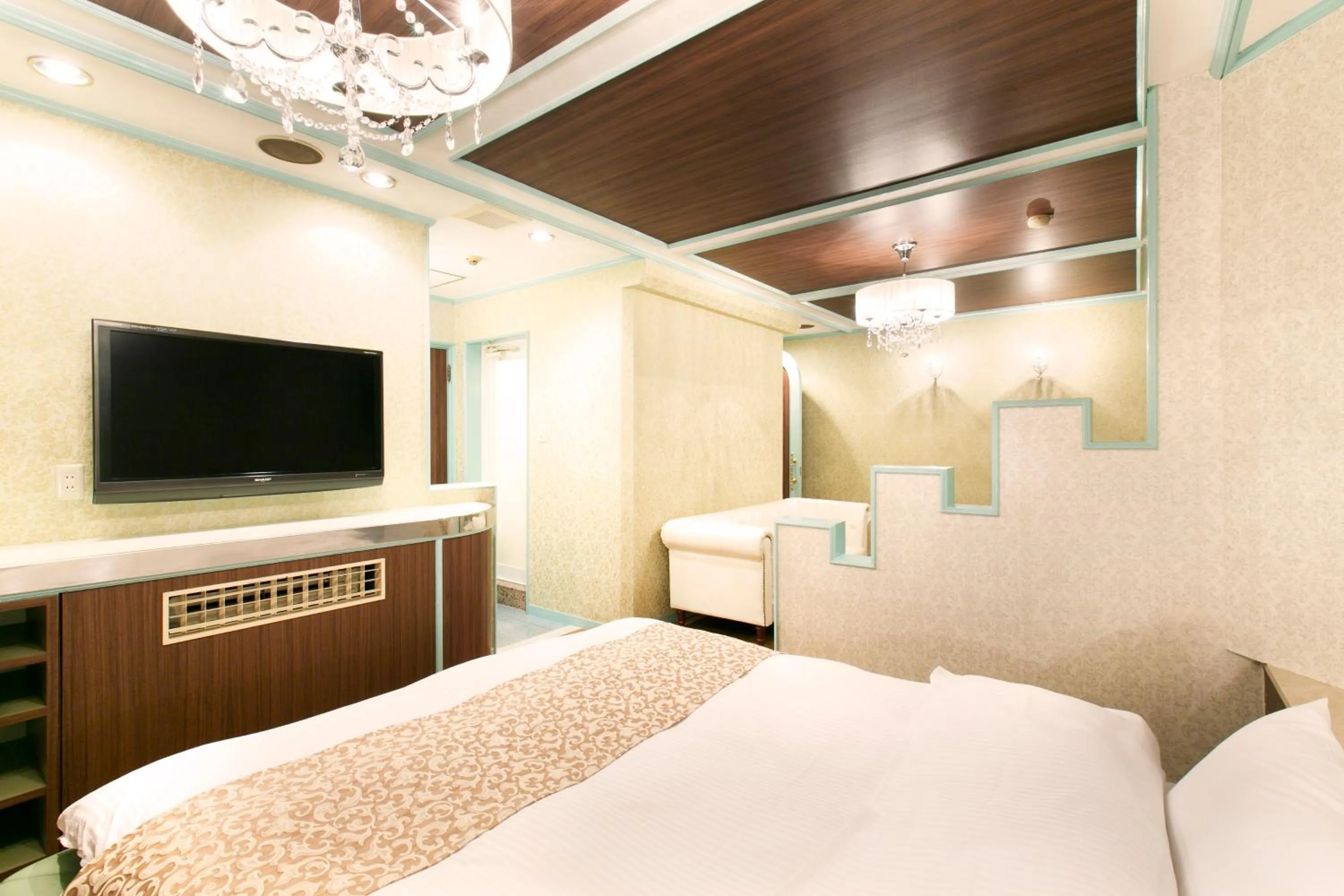Bed in Hotel Luna (Adult Only)