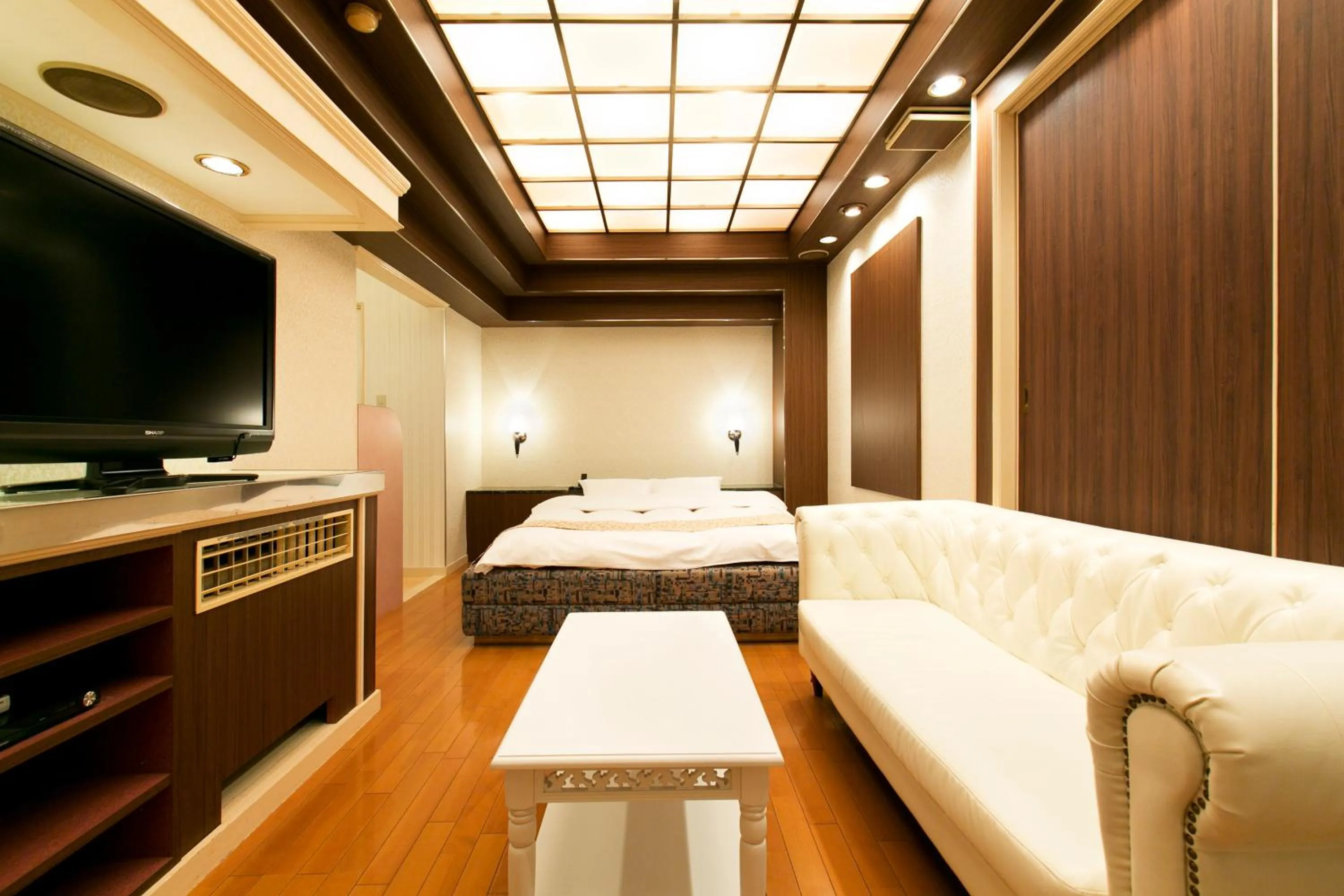 Photo of the whole room, Bed in Hotel Luna (Adult Only)