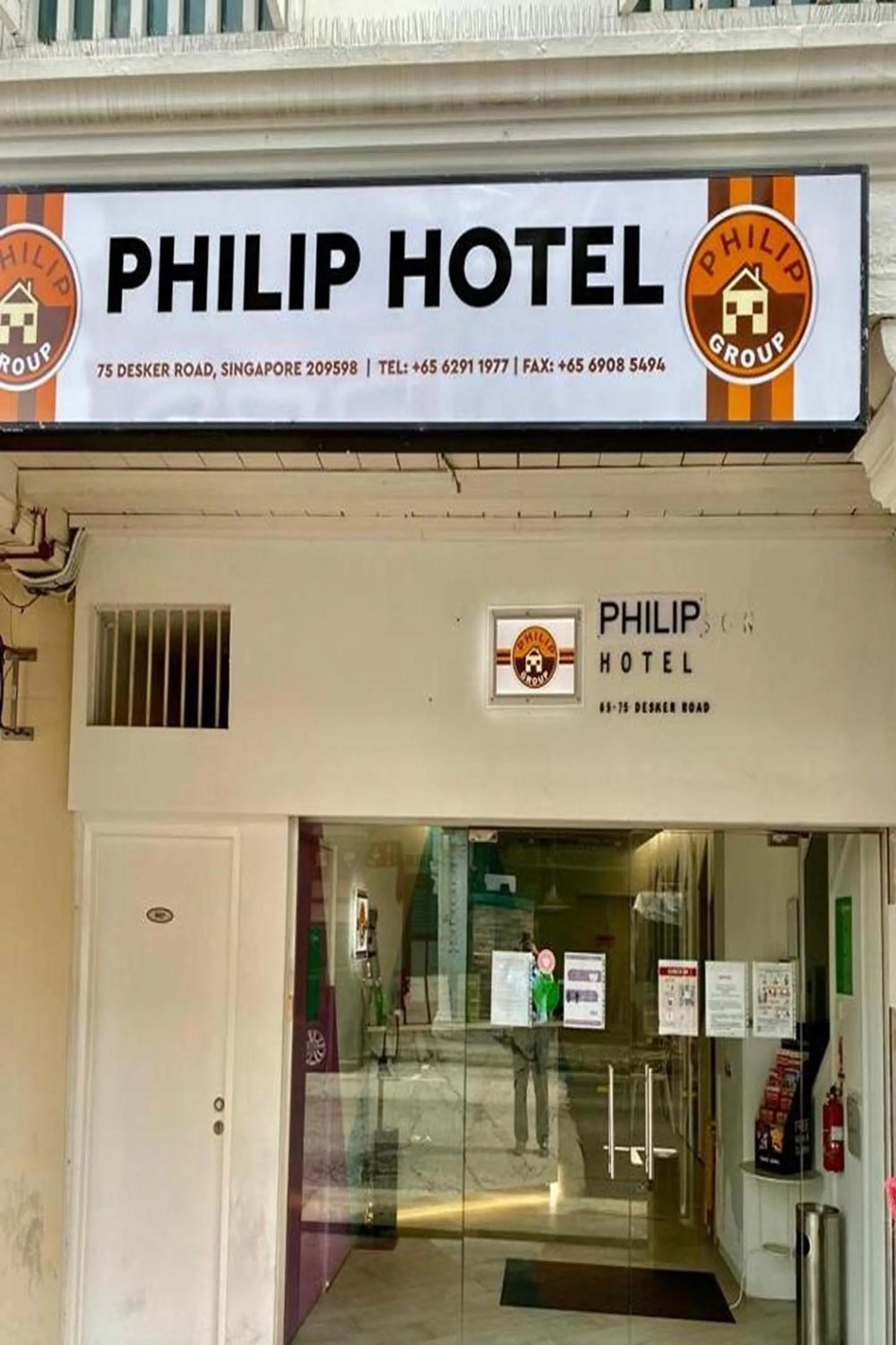 Facade/entrance in Philip Hotel