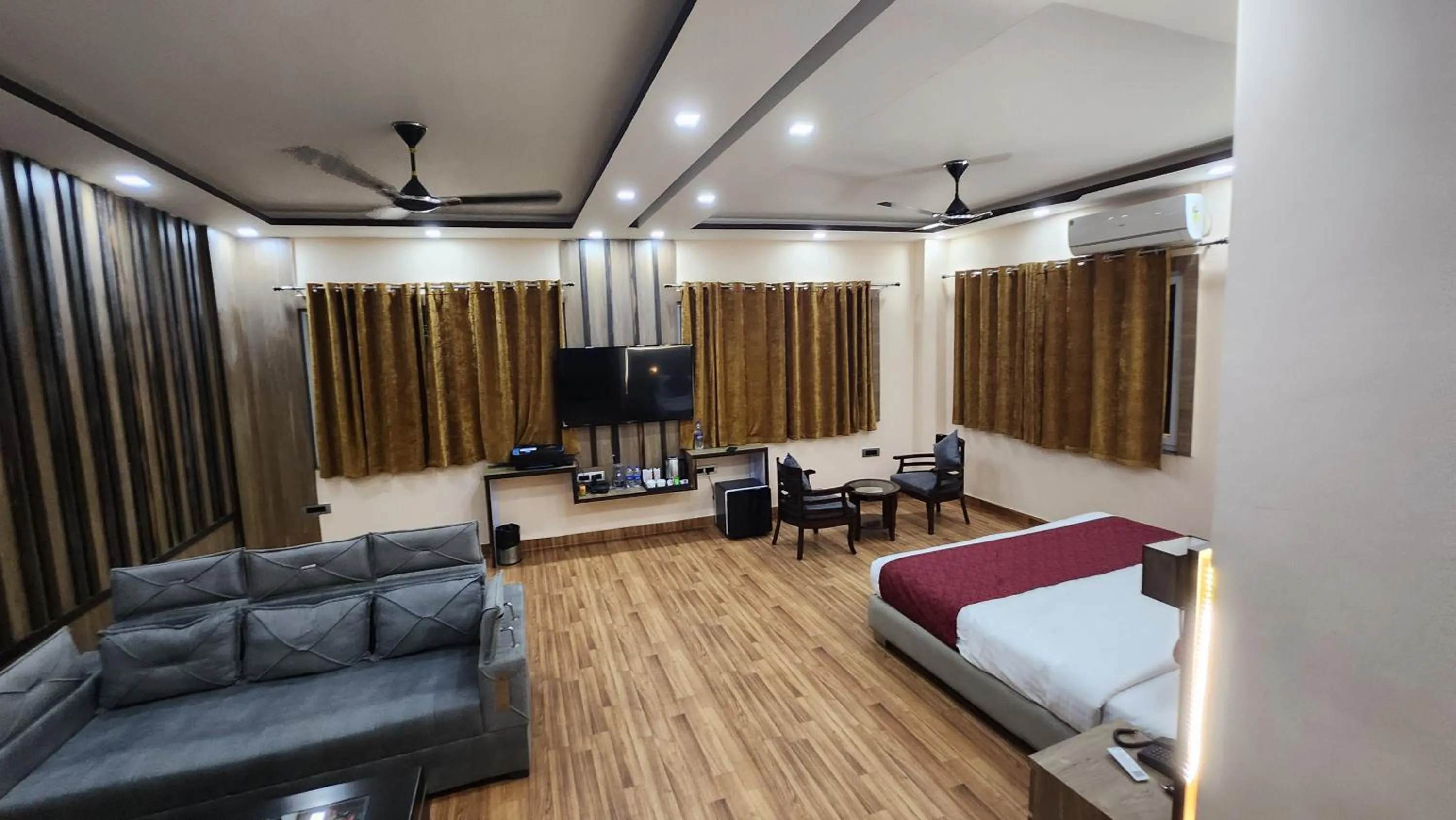 Photo of the whole room, Bed in THE BODHI PALACE RESORT