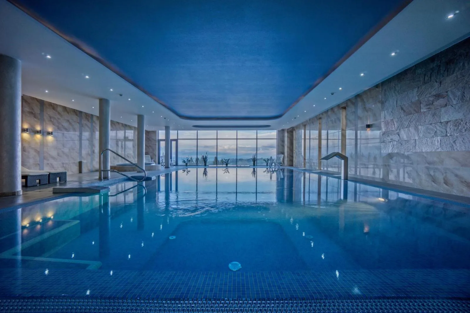 Swimming pool in Hotel Bachledówka