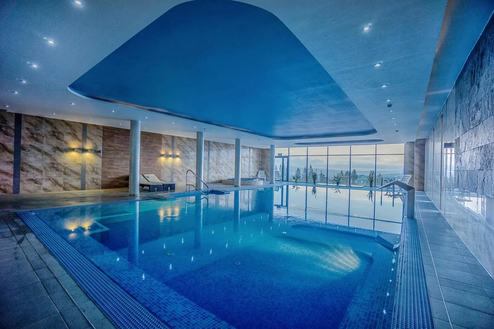 Swimming pool in Hotel Bachledówka