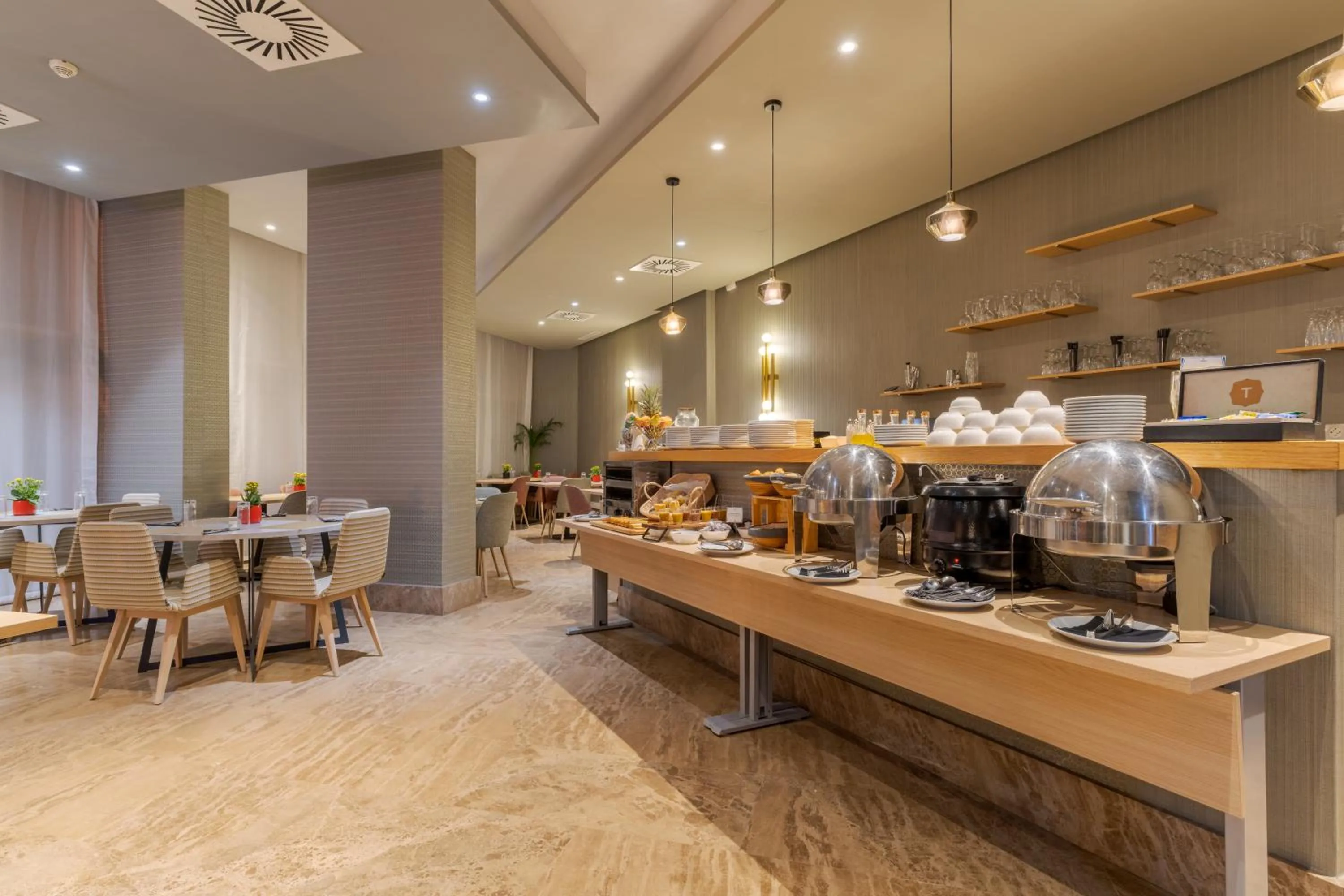 Restaurant/places to eat in Pestana Tanger - City Center Hotel Suites & Apartments