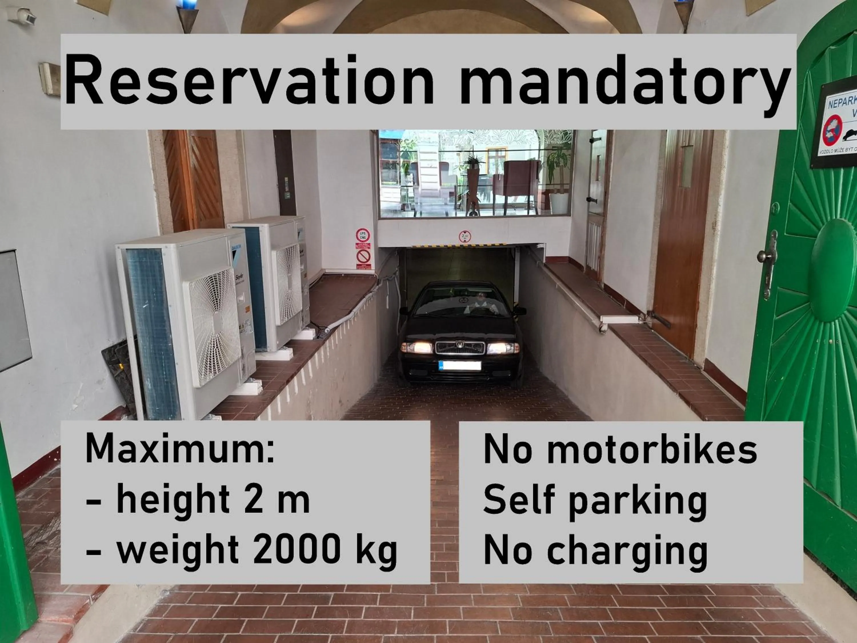 Parking in Hotel Elite Prague