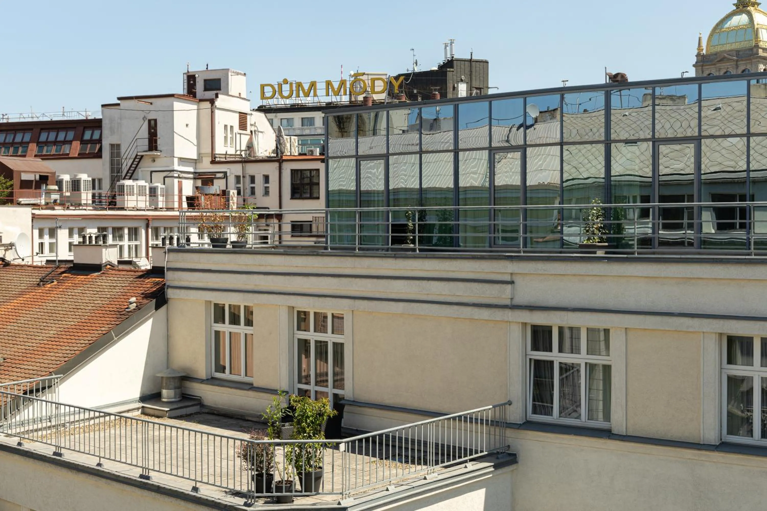 Facade/entrance in K+K Hotel Fenix