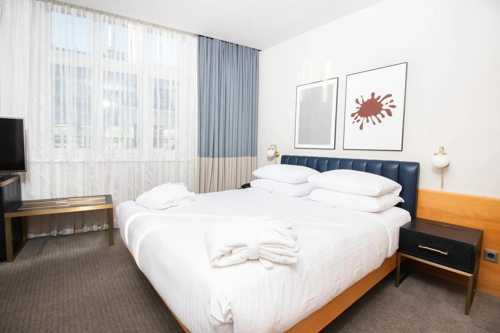 Bedroom, Bed in K+K Hotel Fenix