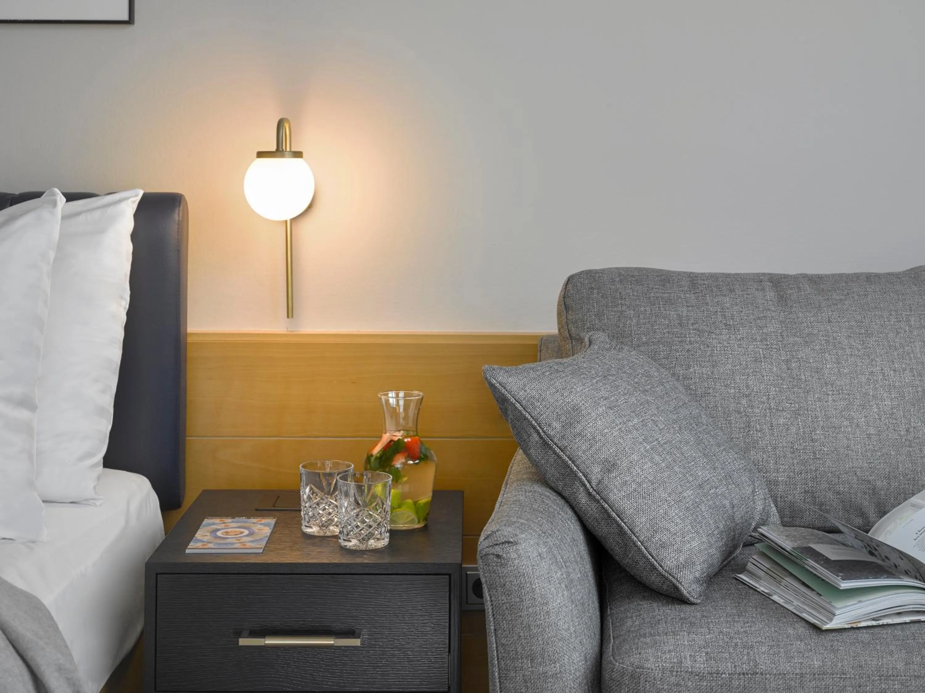 Bed in K+K Hotel Fenix