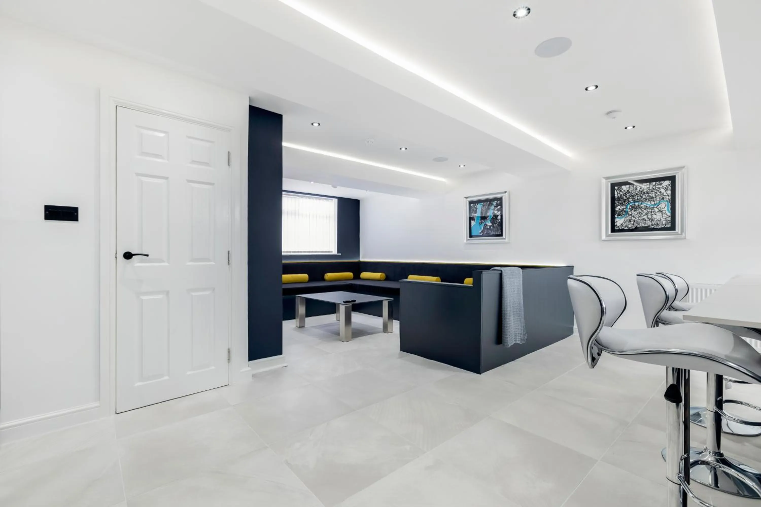 Living room in Wellington Suites by Sasco Apartments