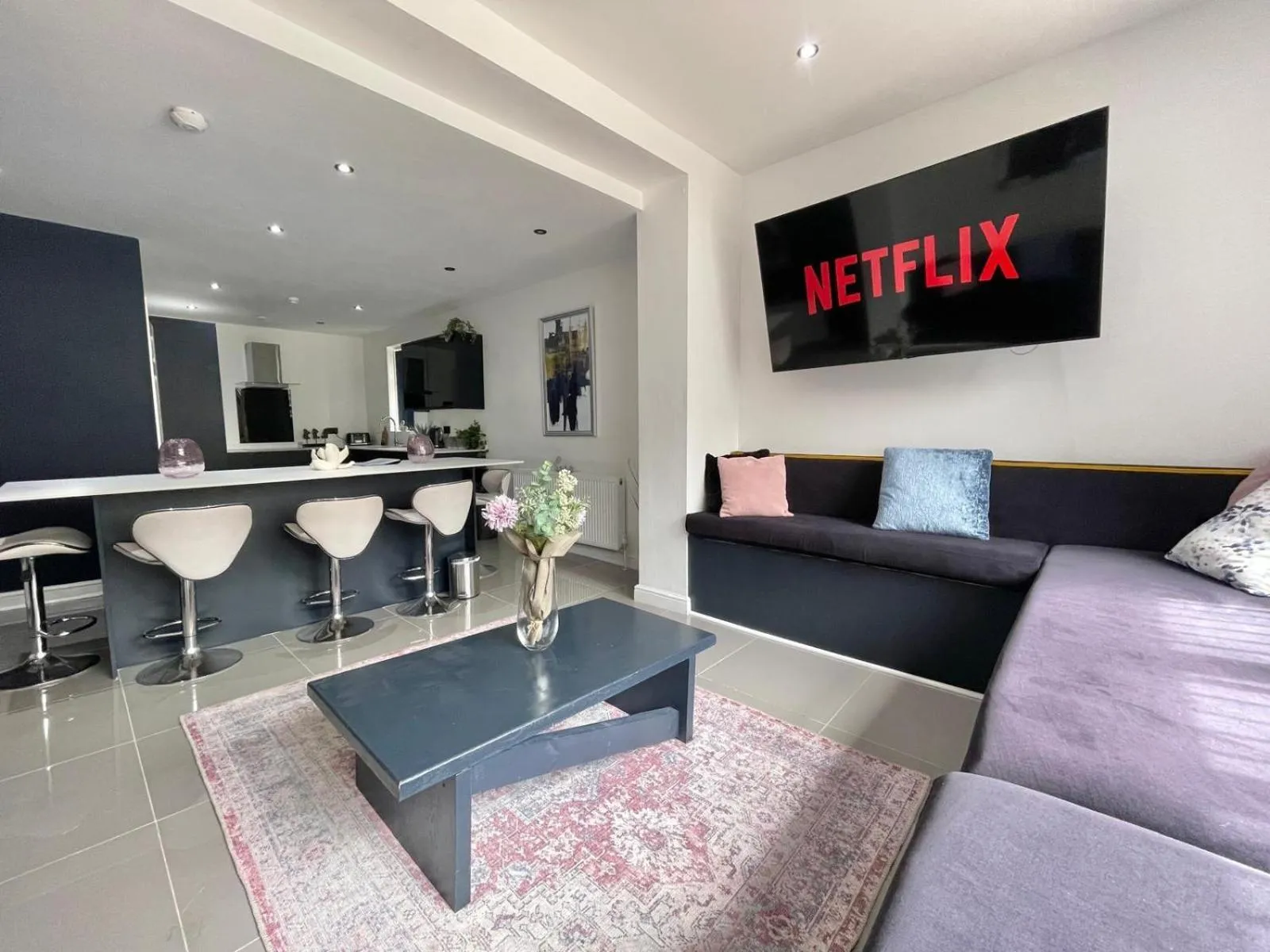 Living room in Wellington Suites by Sasco Apartments