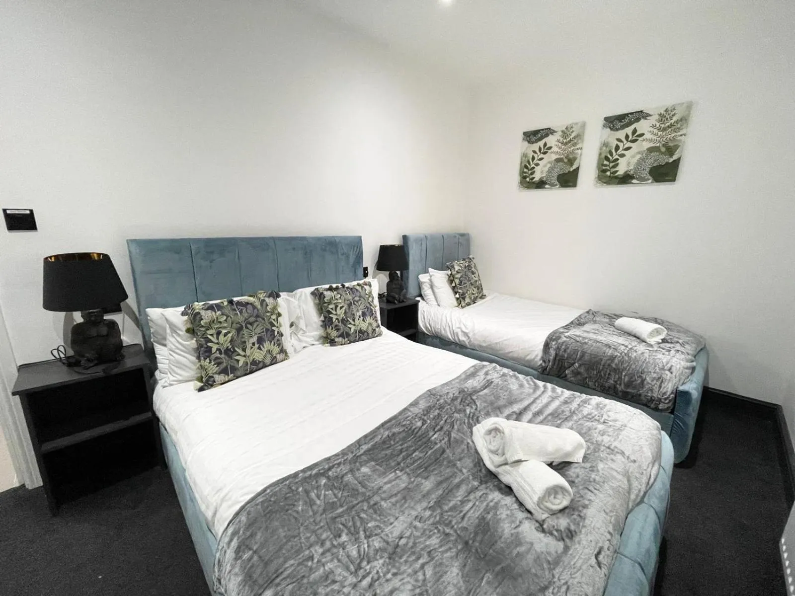 Bedroom, Bed in Wellington Suites by Sasco Apartments