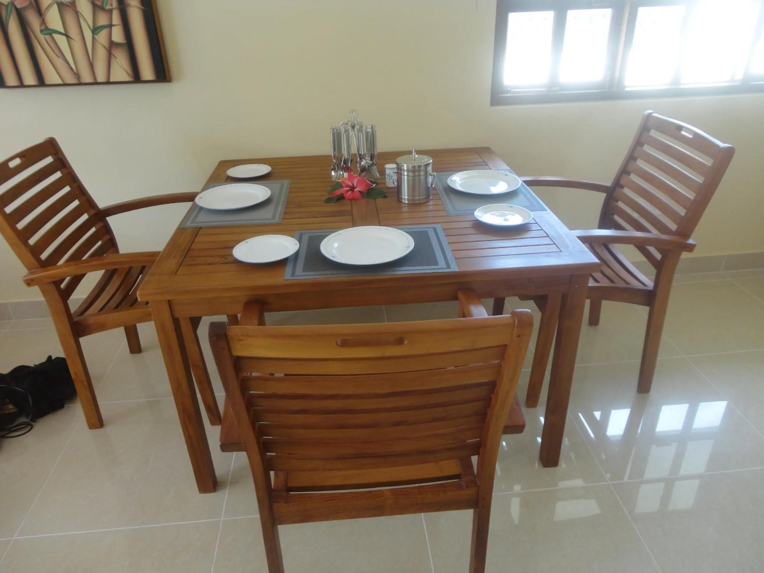 Restaurant/places to eat in Le Relax Self Catering Apartment