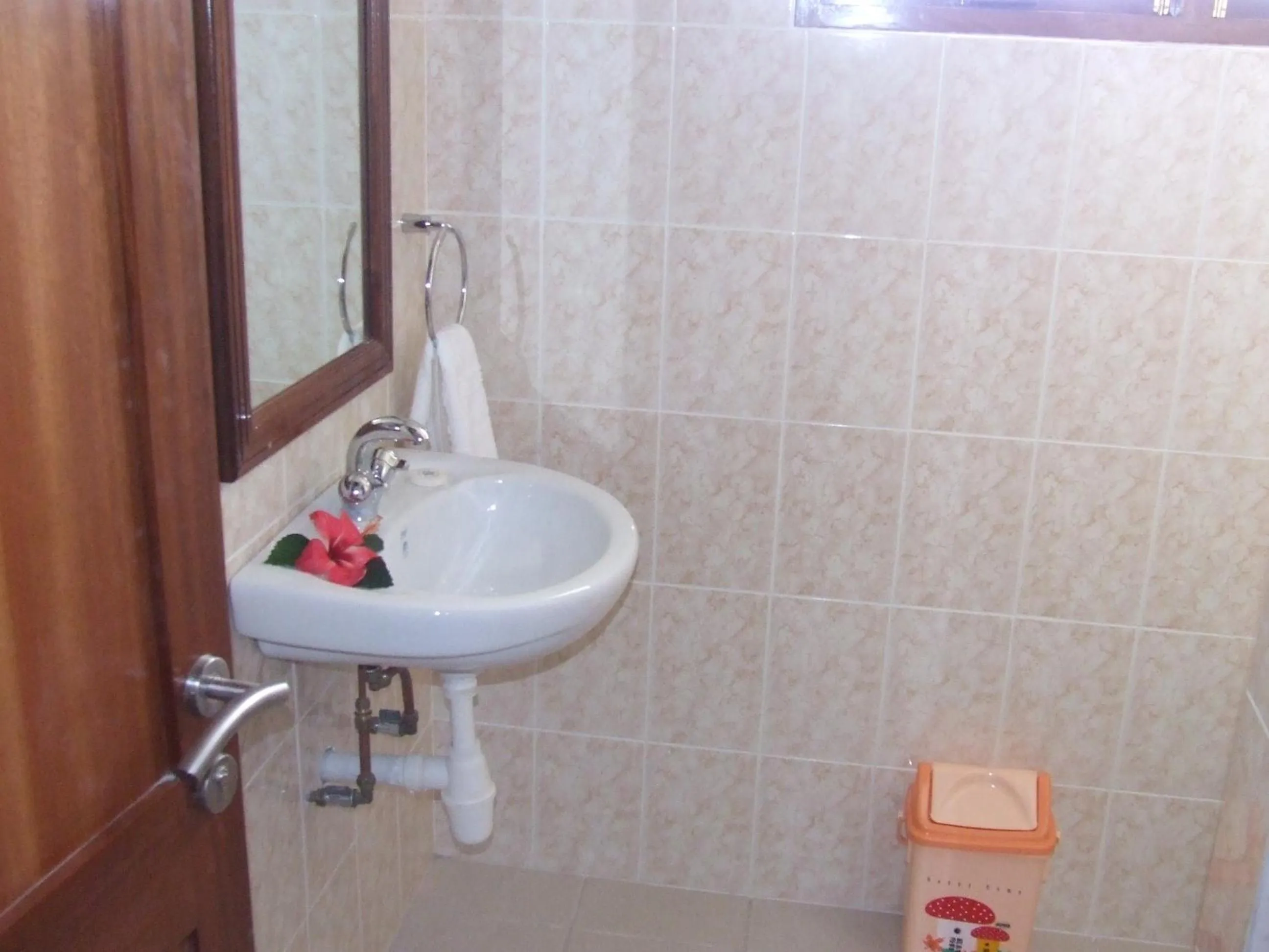 Bathroom in Le Relax Self Catering Apartment