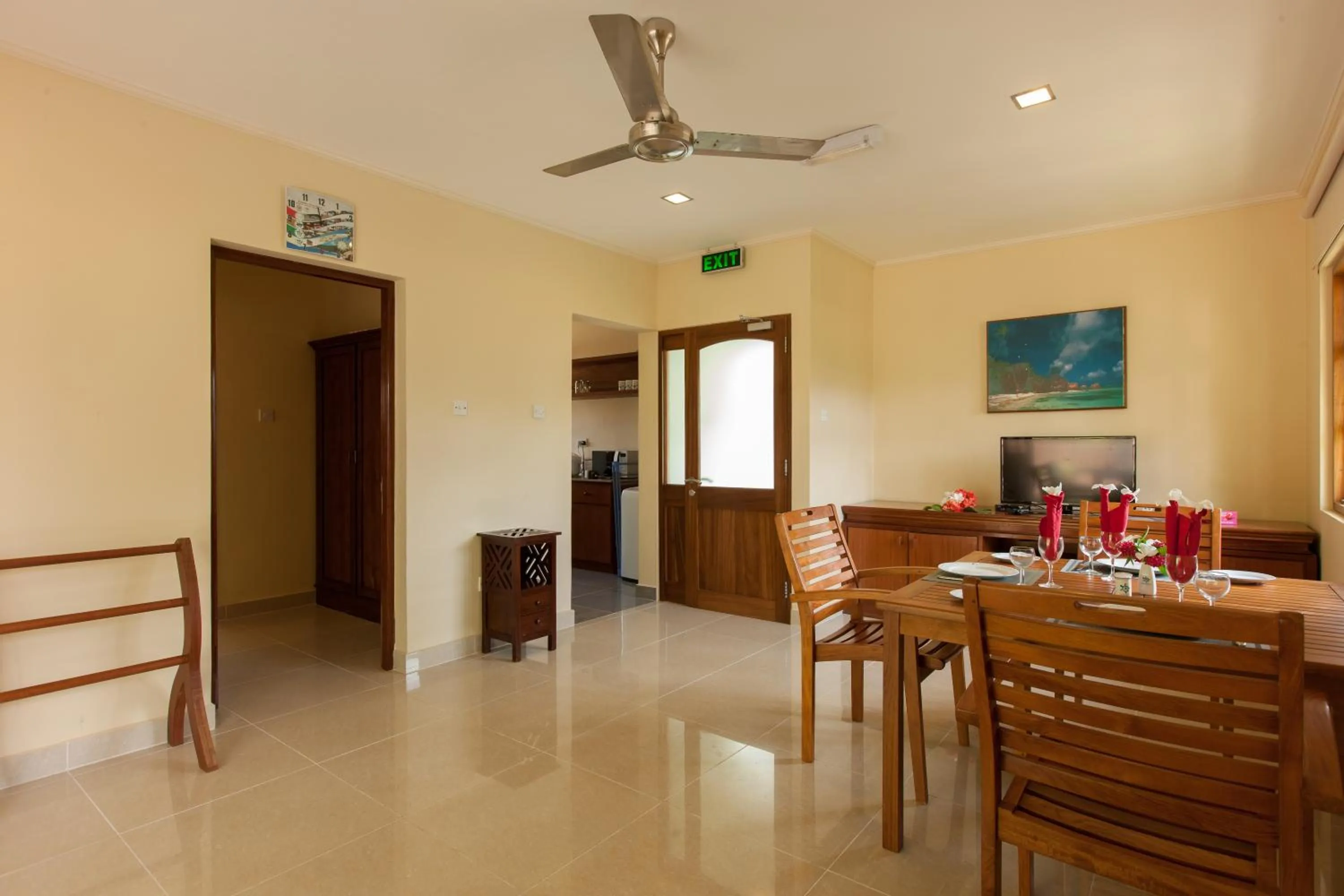 Dining area in Le Relax Self Catering Apartment
