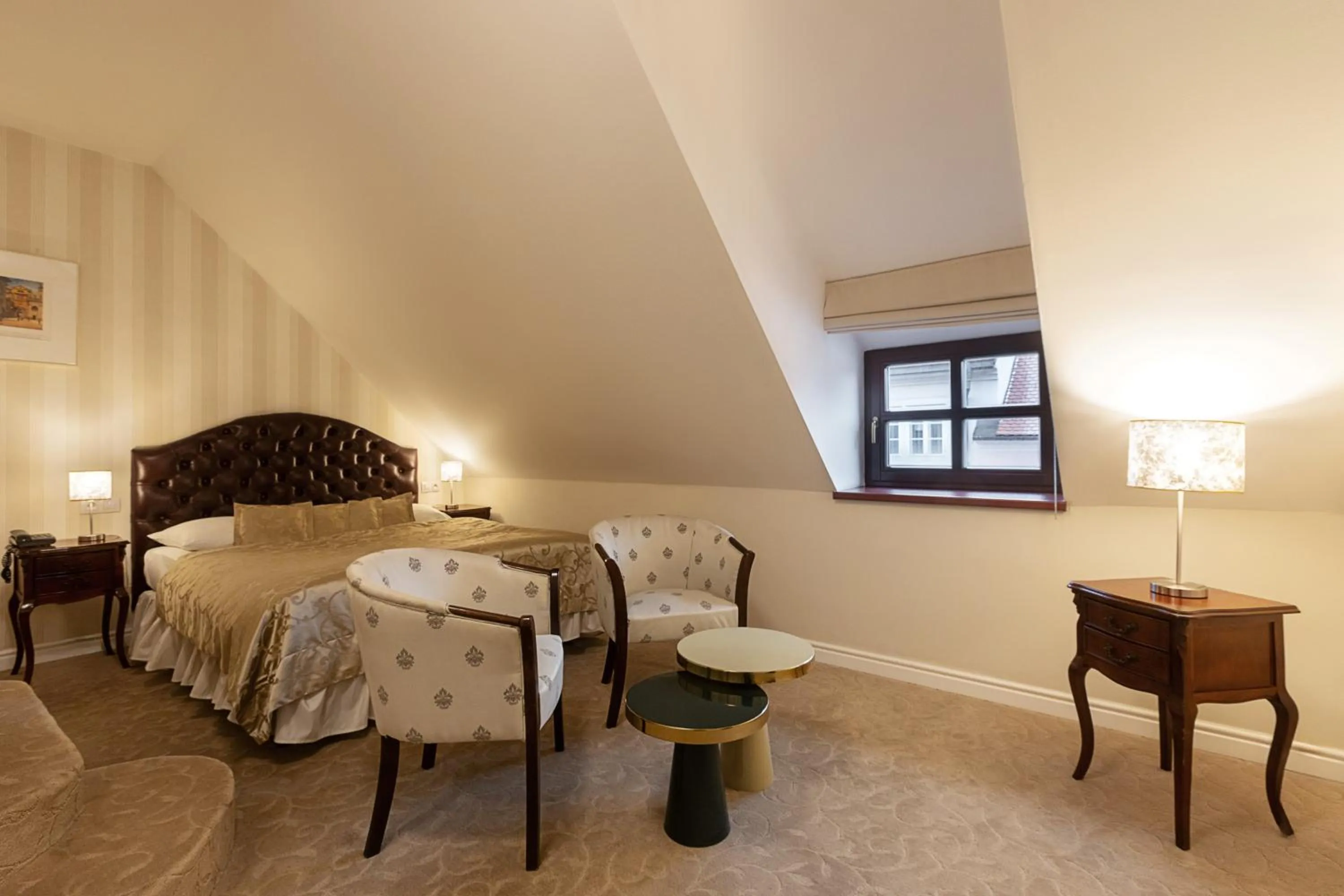 Bedroom, Bed in Hotel Hoffmeister