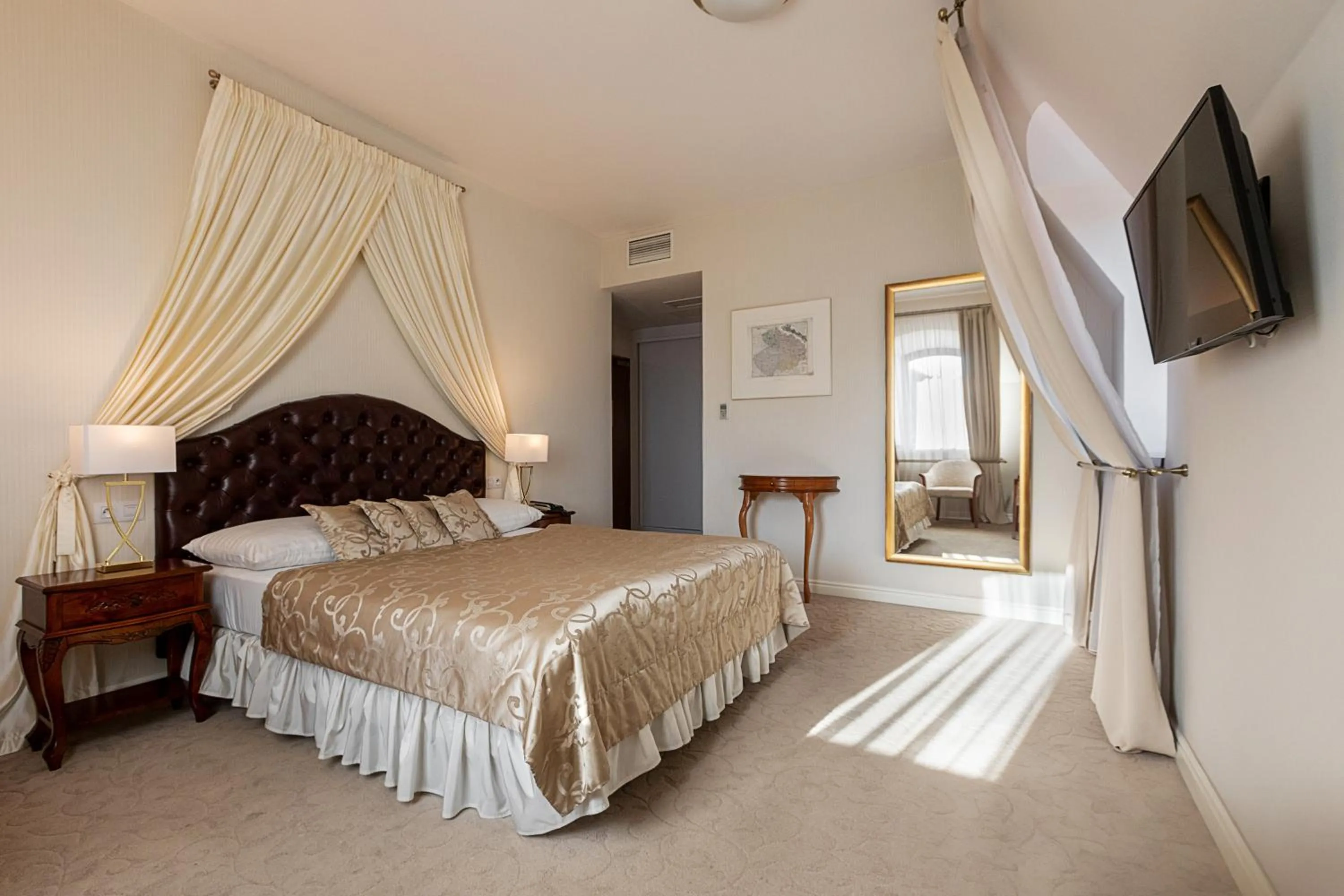 Photo of the whole room, Bed in Hotel Hoffmeister