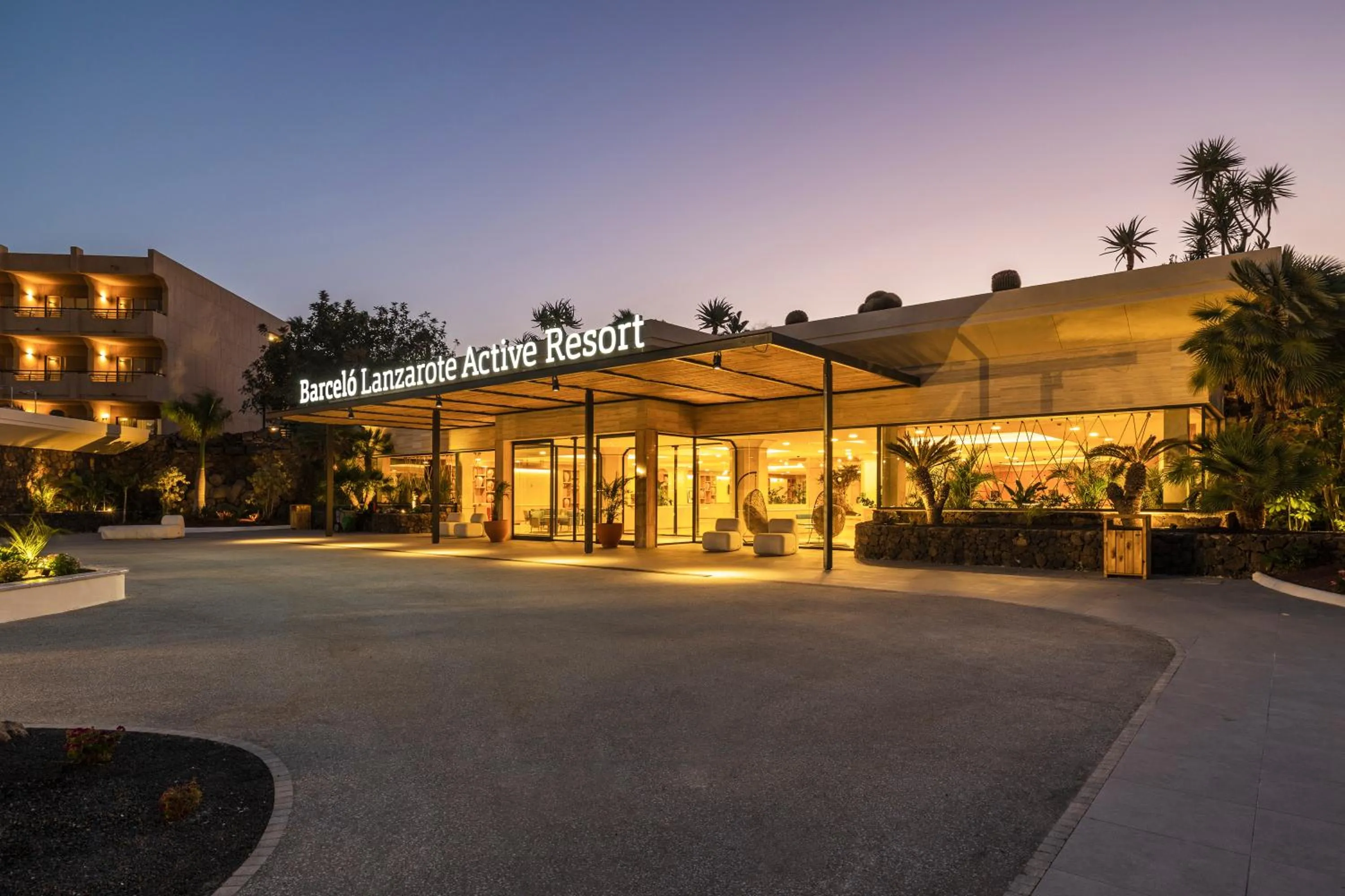 Facade/entrance in Barceló Lanzarote Royal Level
