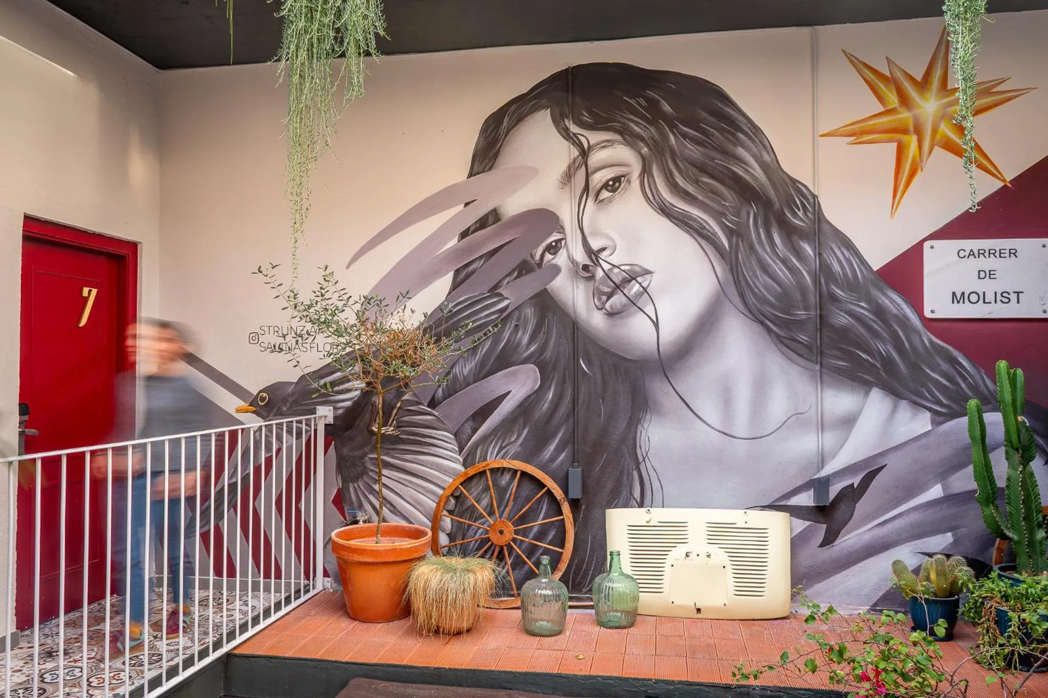 Patio in Factory Hostels Barcelona