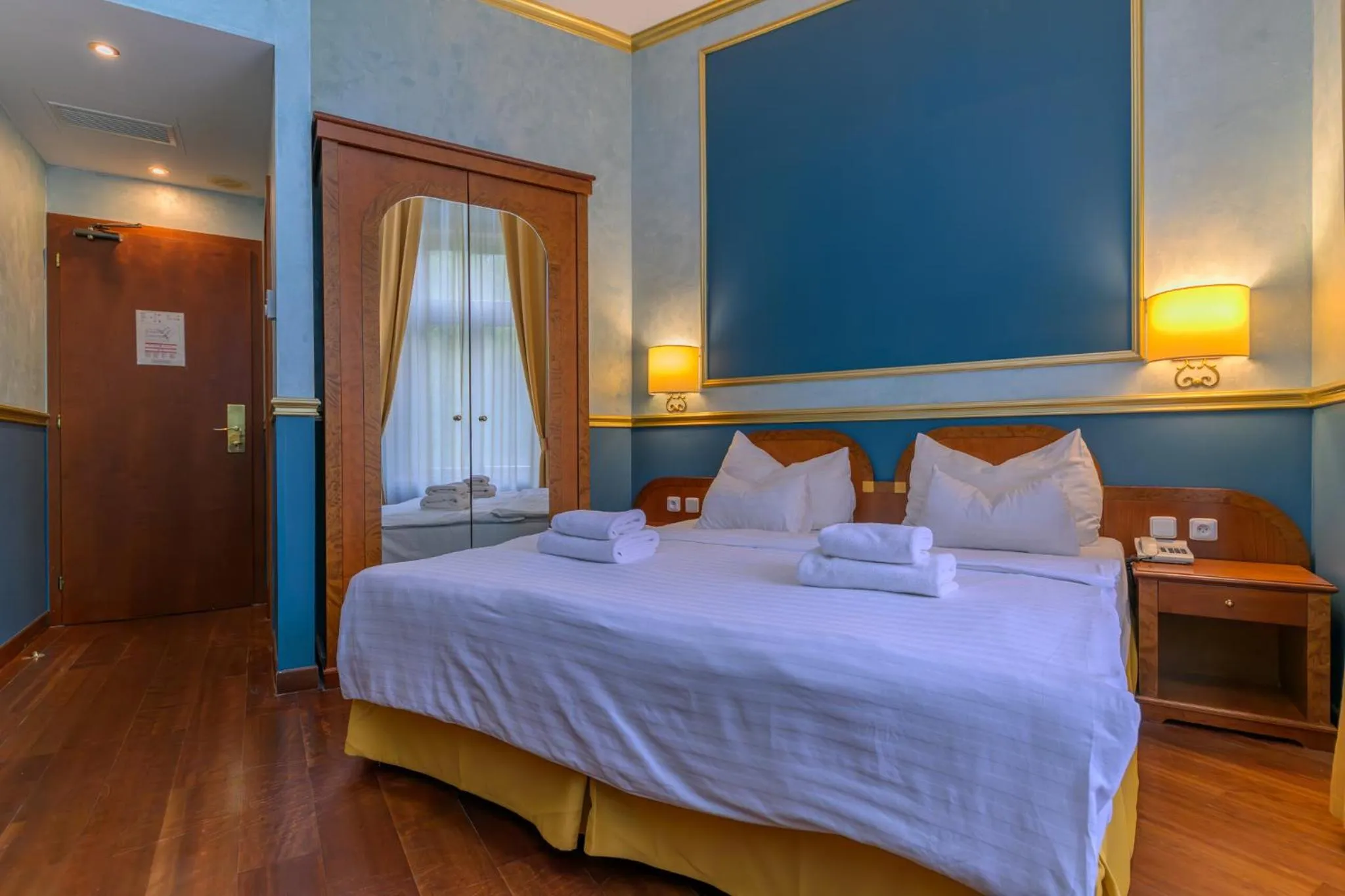 Photo of the whole room, Bed in Hotel Kinsky Fountain