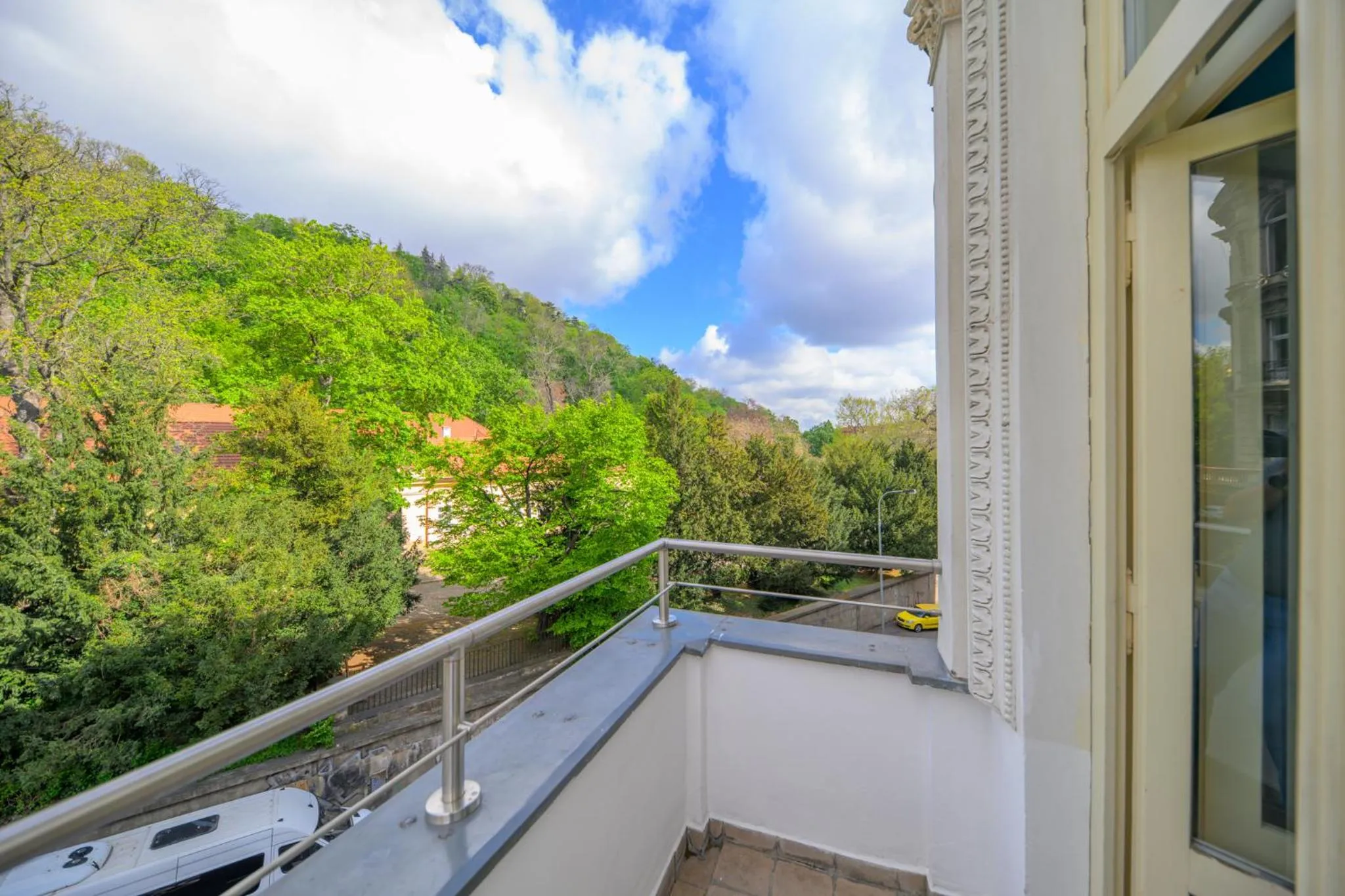 Natural landscape in Hotel Kinsky Fountain