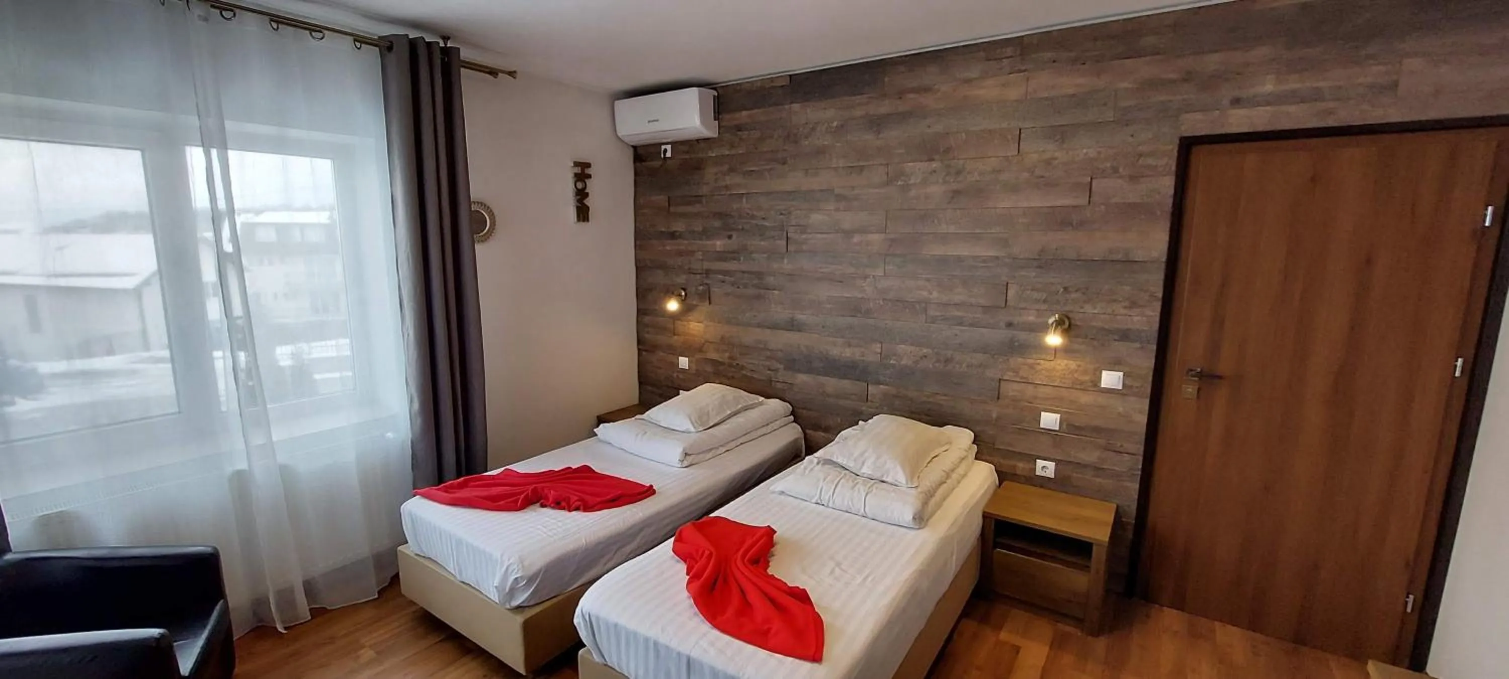 Bed in Pensiunea Riunione