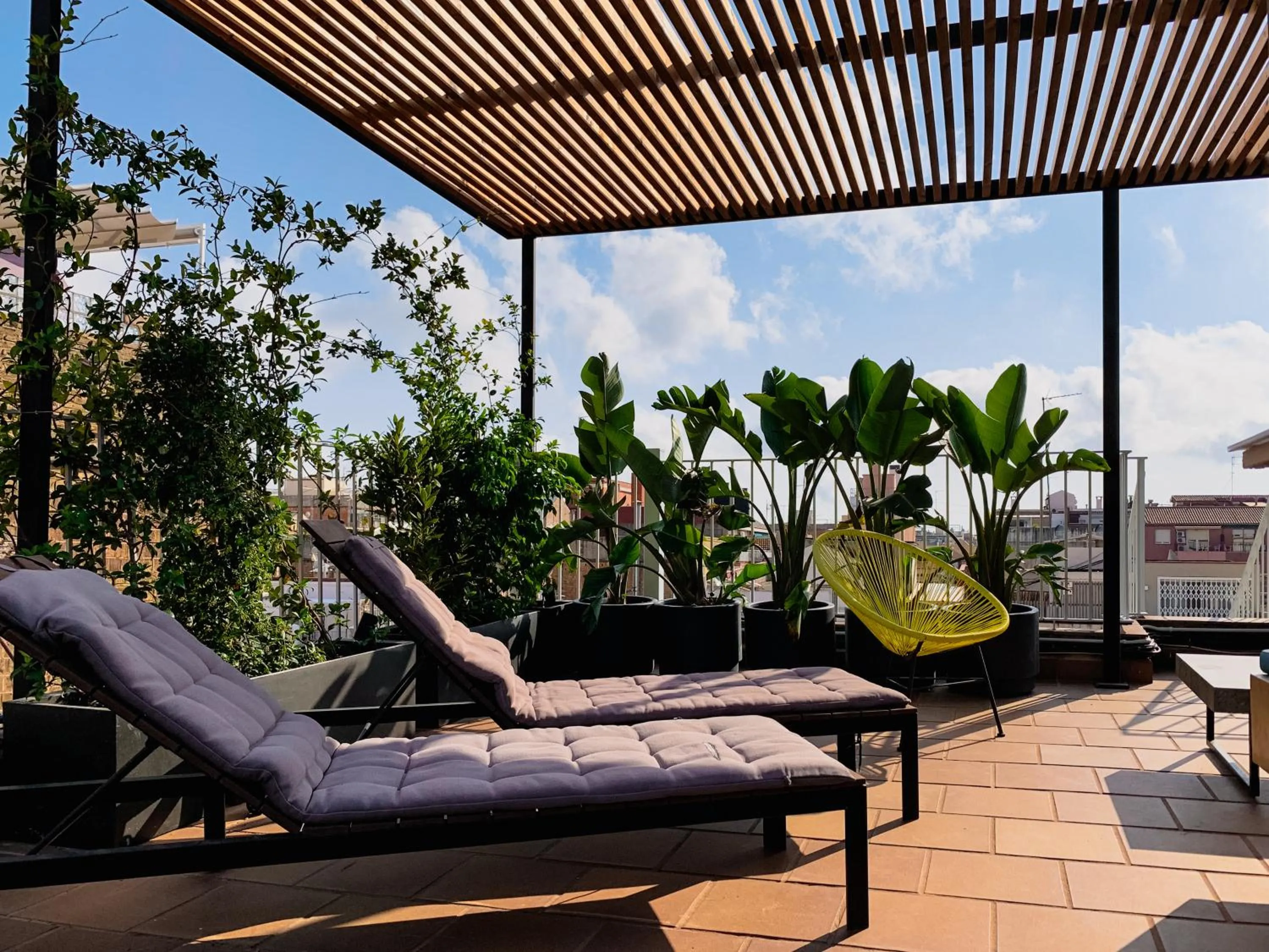 Solarium in Incredible 2BR Penthouse with Urban Rooftop Garden
