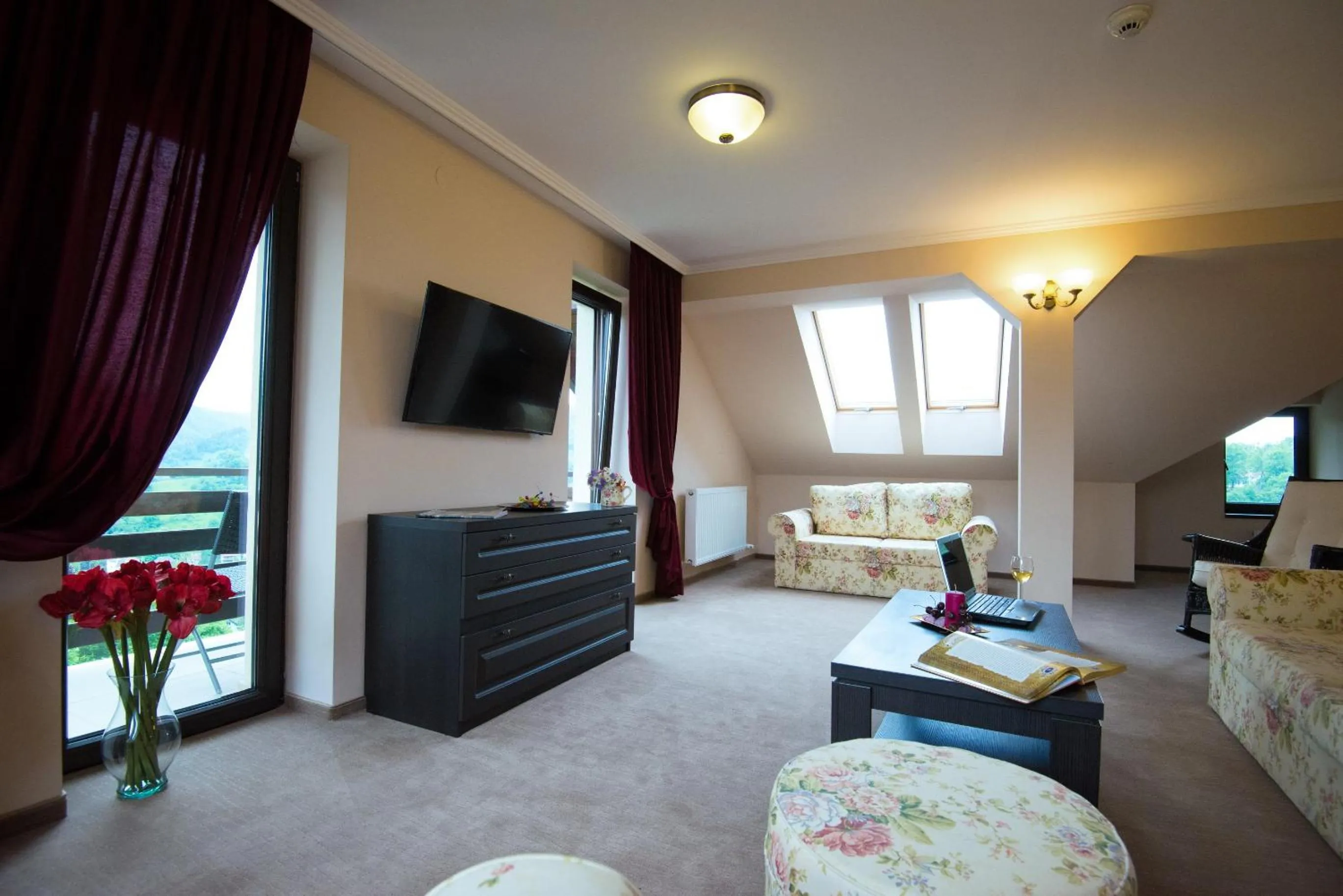 Living room in Pensiunea Toscana