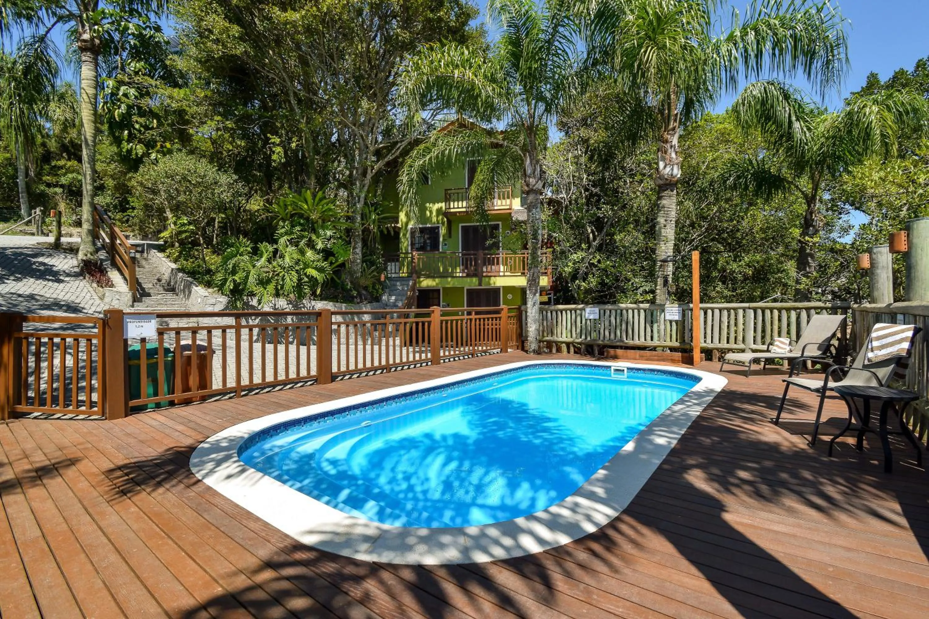 Swimming pool in Dubai Bungalows Bombinhas
