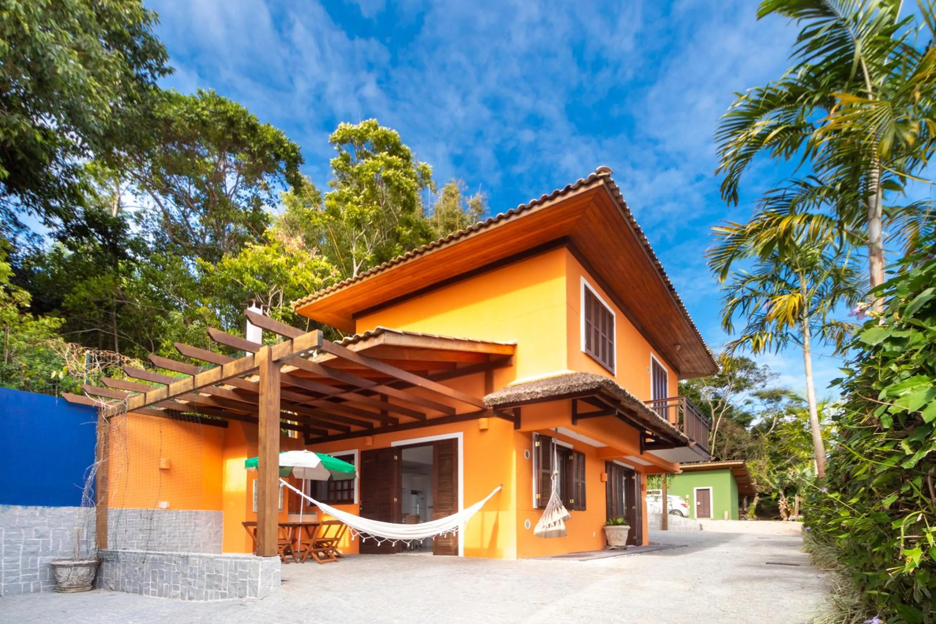 Facade/entrance in Dubai Bungalows Bombinhas