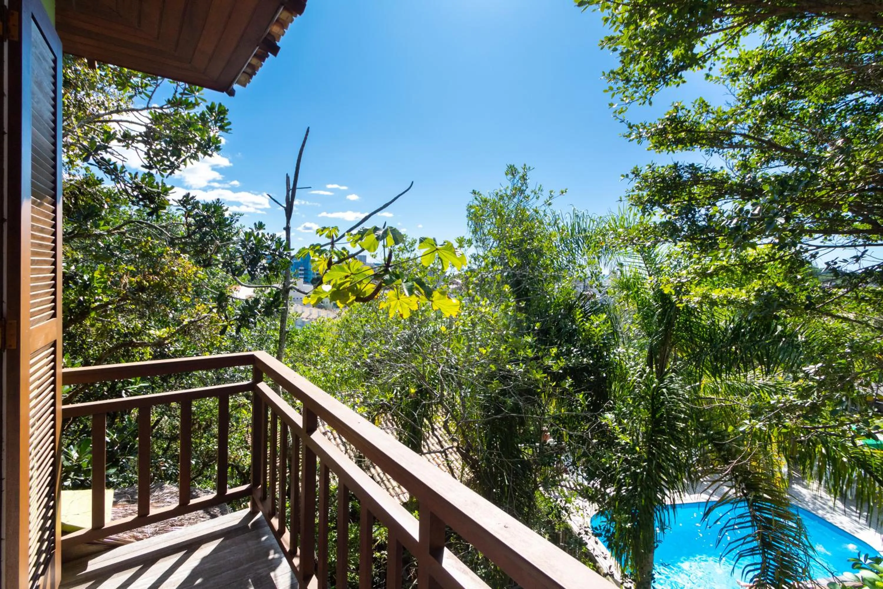 Pool view in Dubai Bungalows Bombinhas