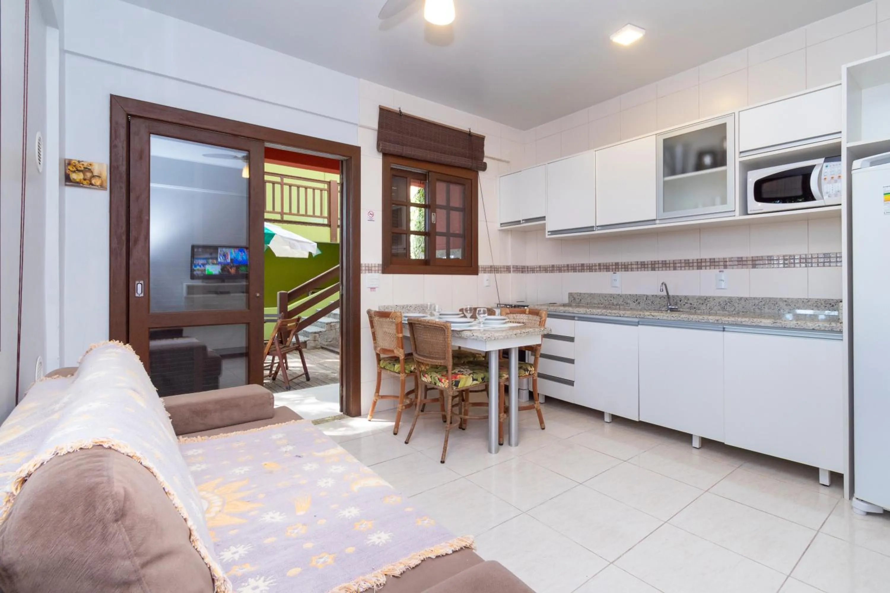 kitchen in Dubai Bungalows Bombinhas