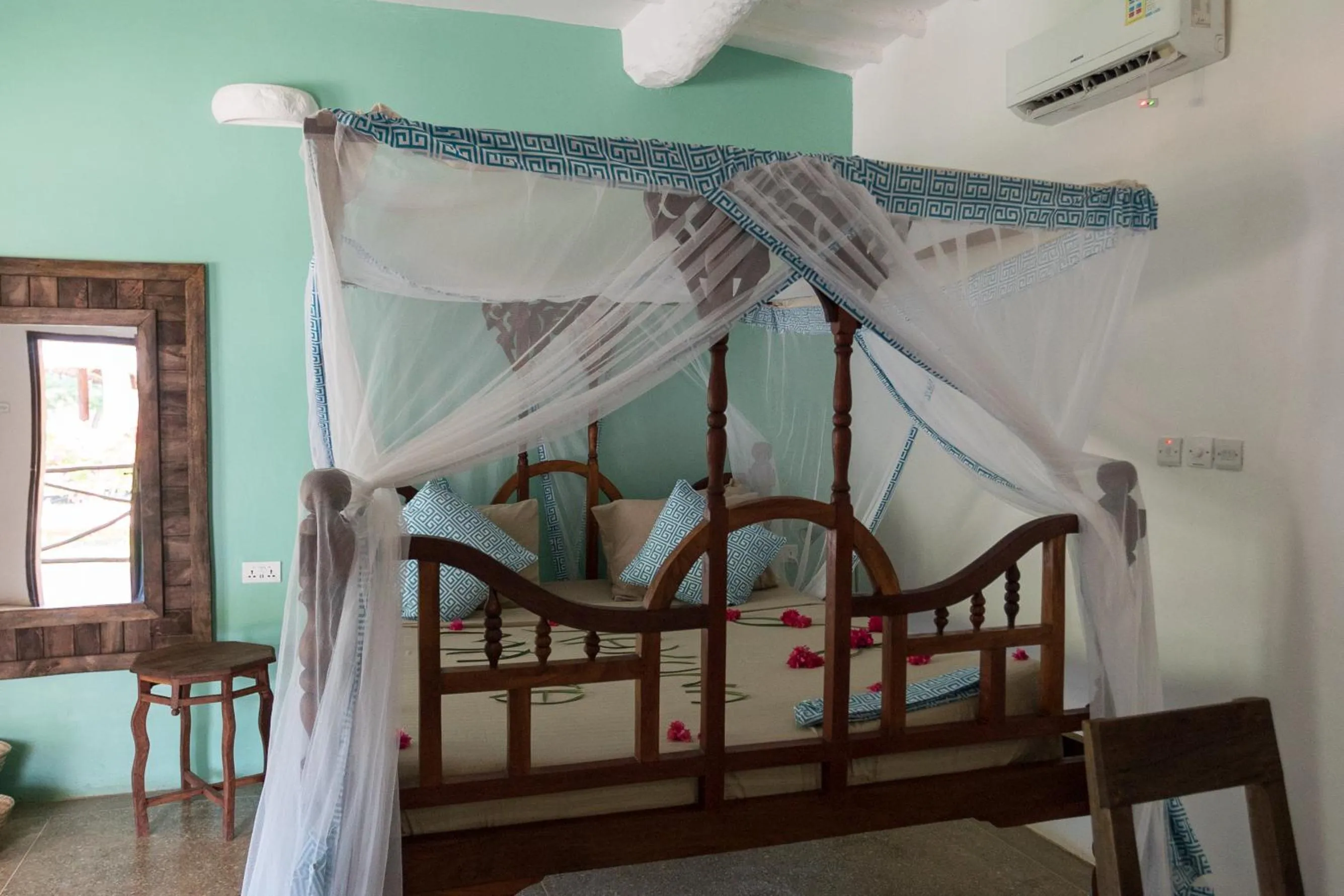 Bed in Reef & Beach Resort - Spa Jambiani