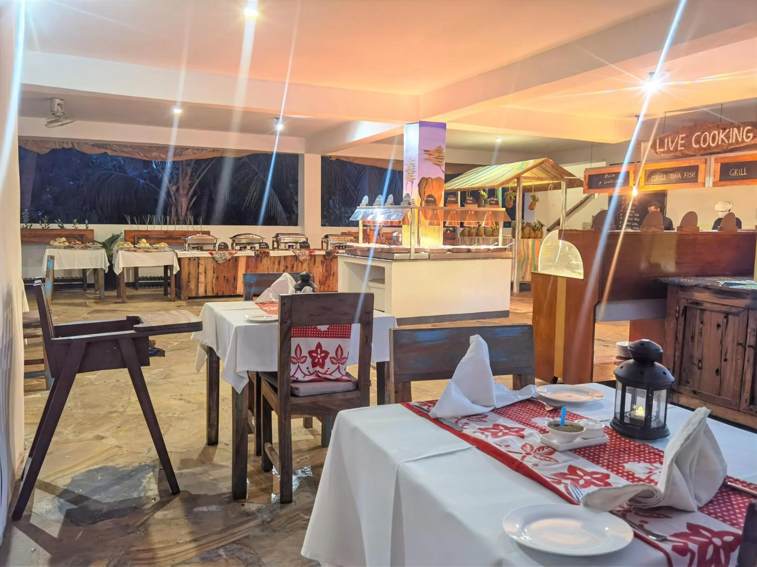Restaurant/places to eat in Reef & Beach Resort - Spa Jambiani
