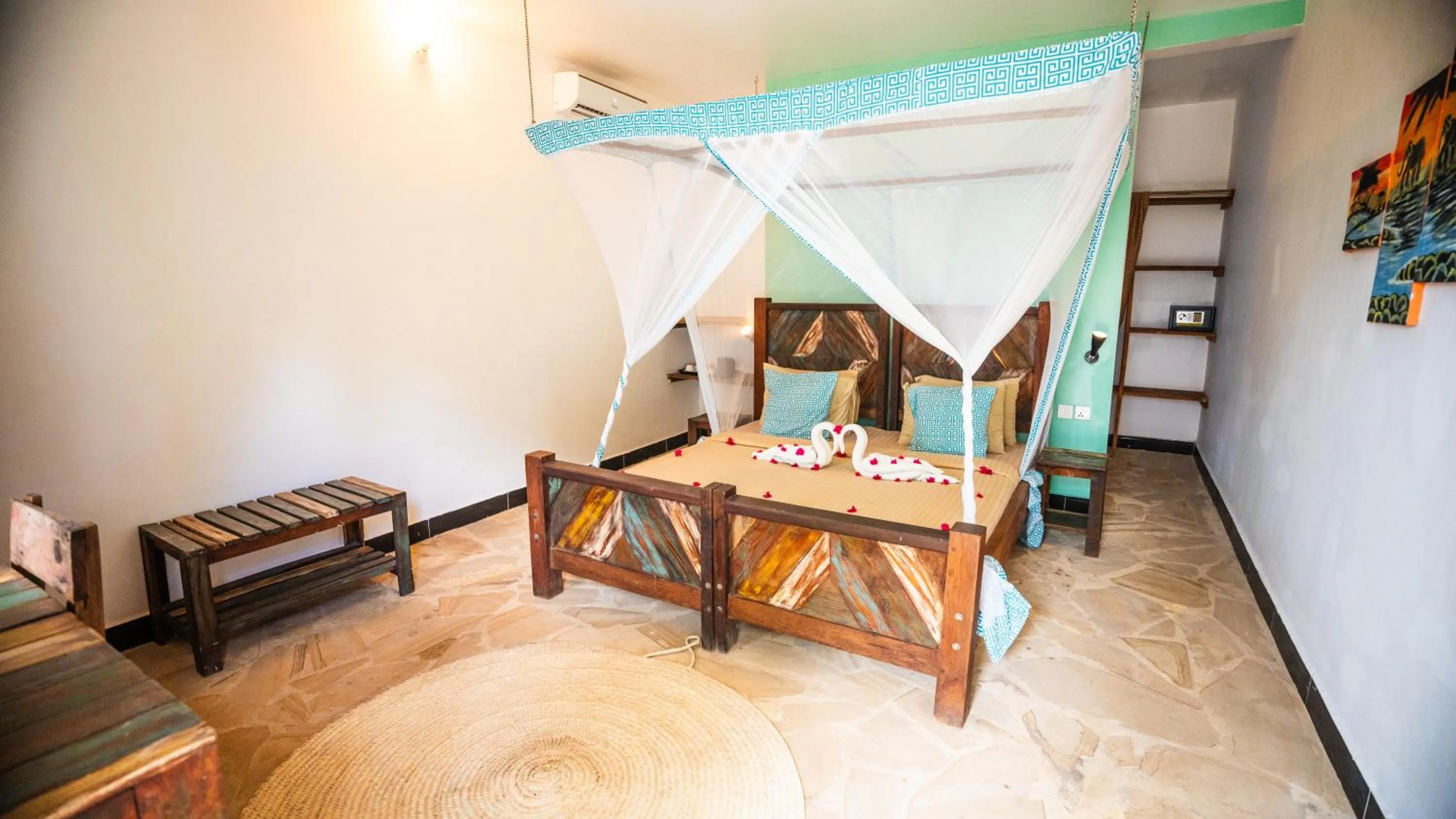 Bed in Reef & Beach Resort - Spa Jambiani