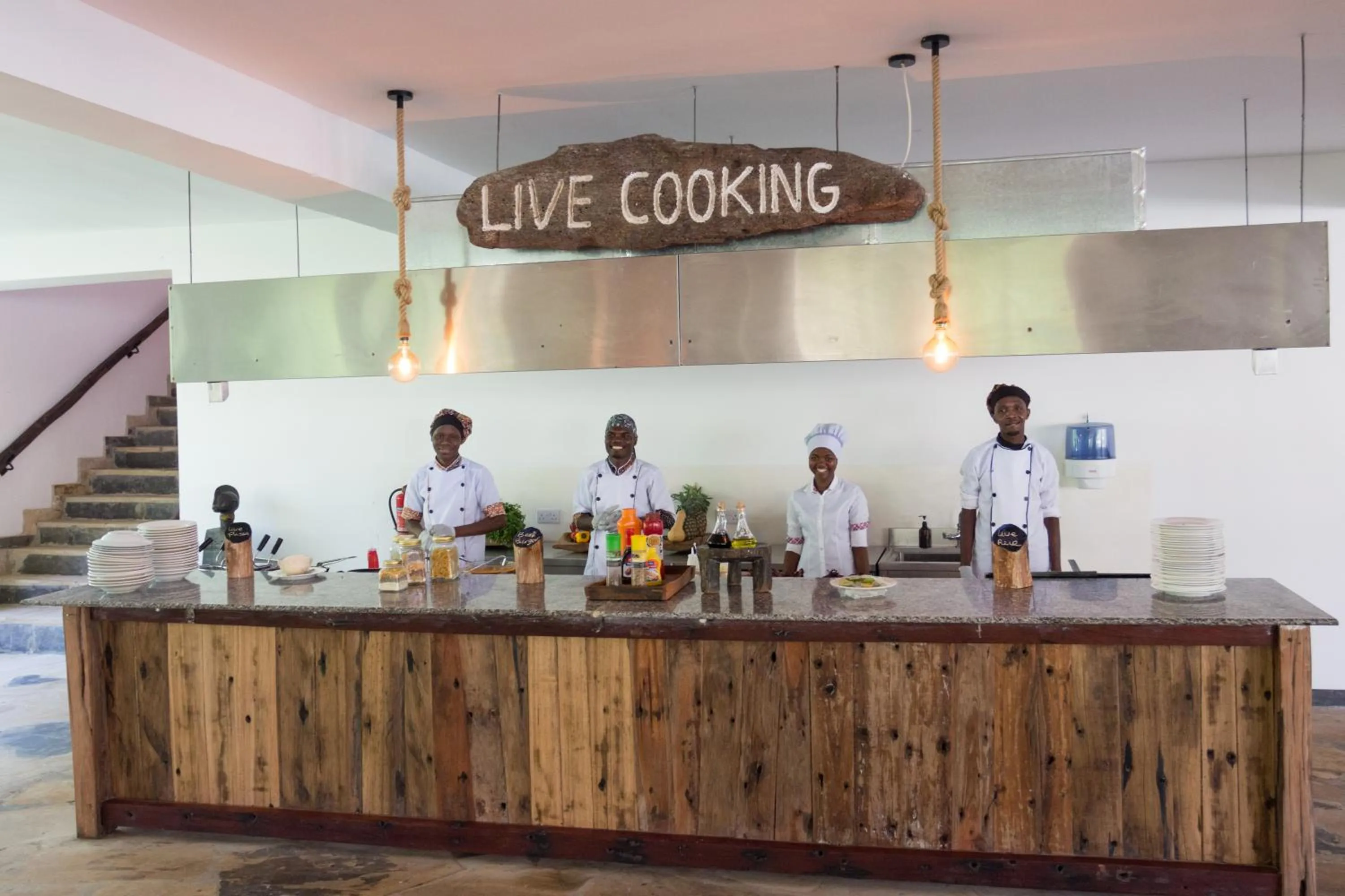 Restaurant/places to eat in Reef & Beach Resort - Spa Jambiani