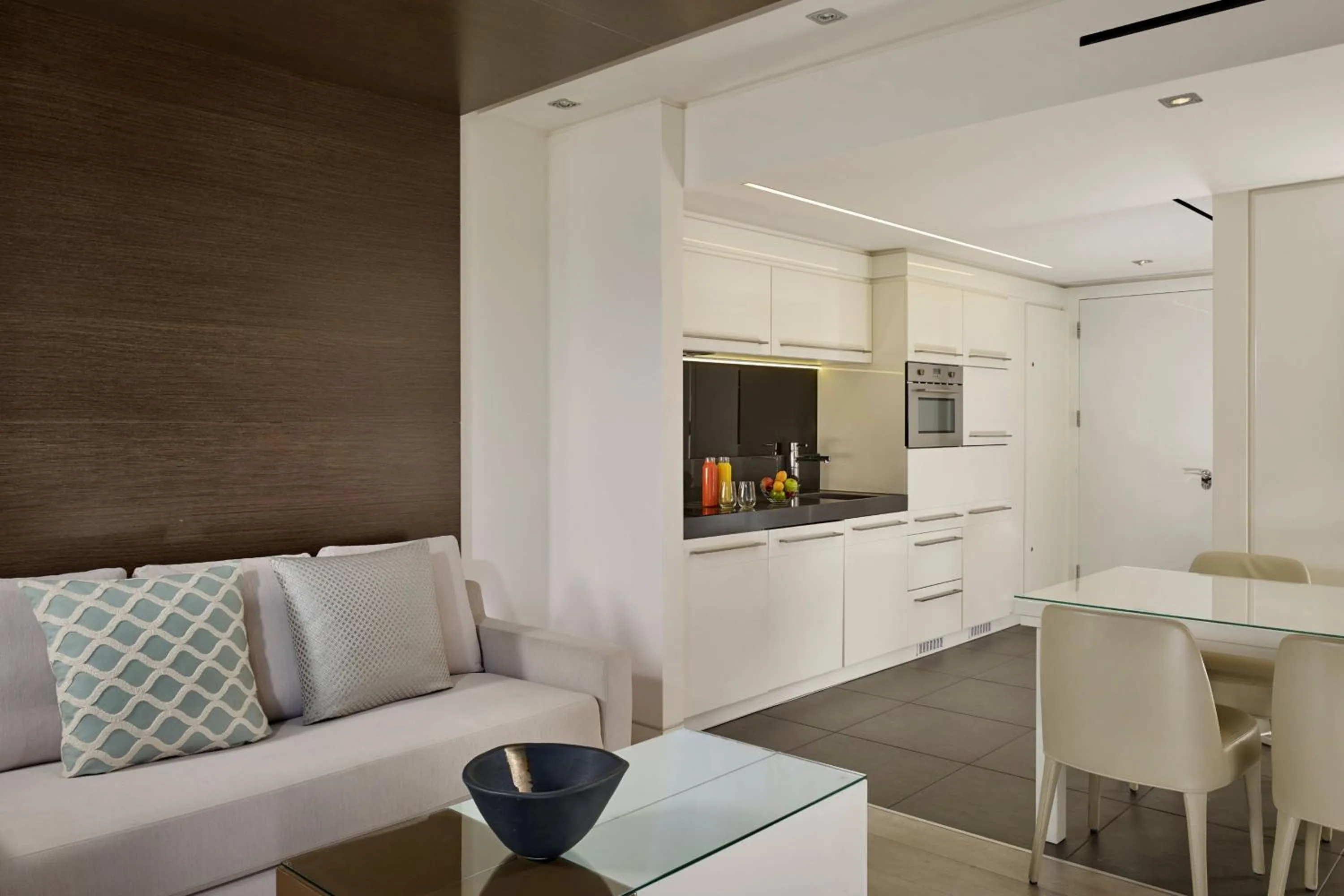 Kitchen or kitchenette in The Ritz-Carlton, Herzliya