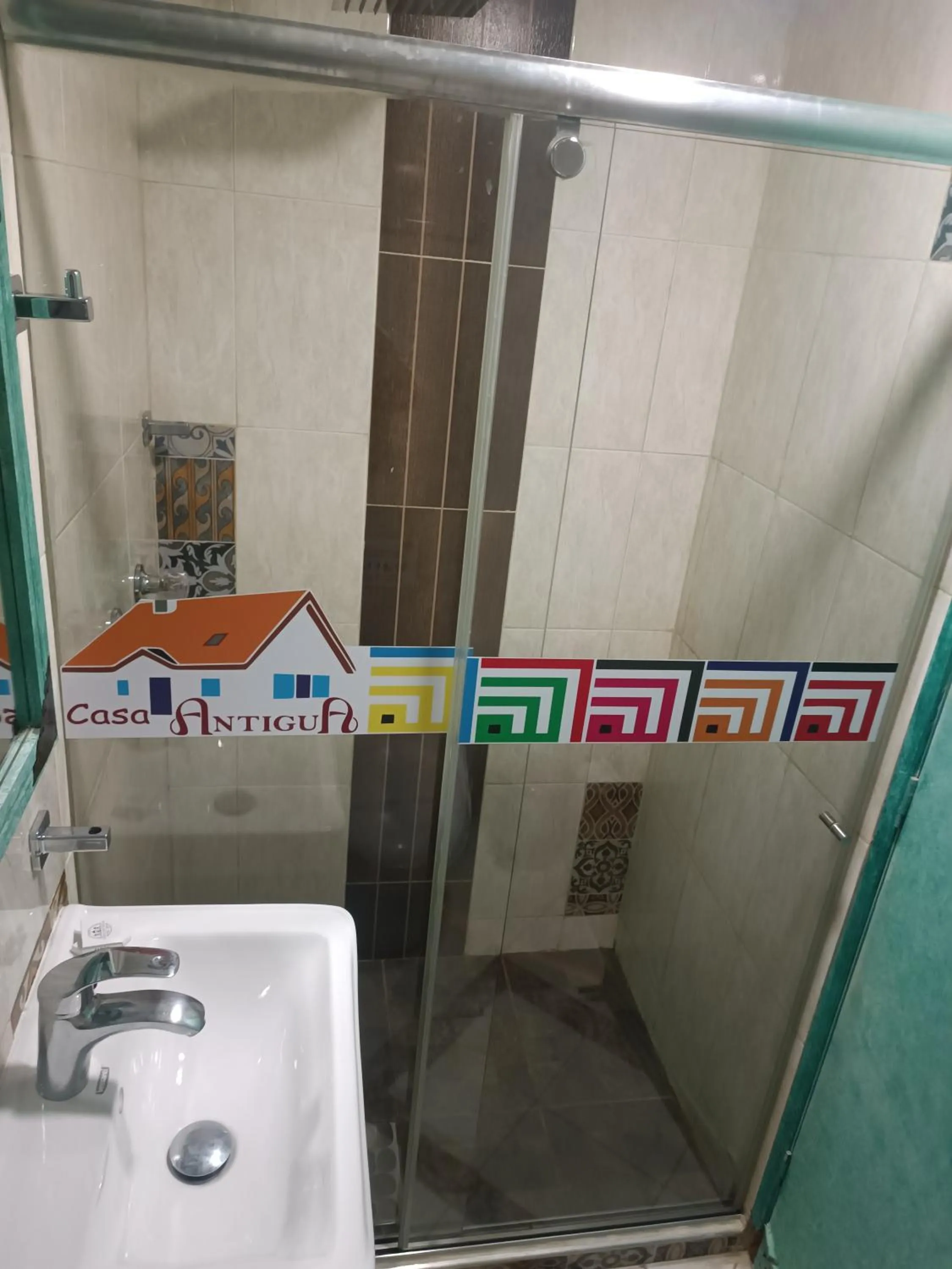 Shower in Hotel Casa Antigua