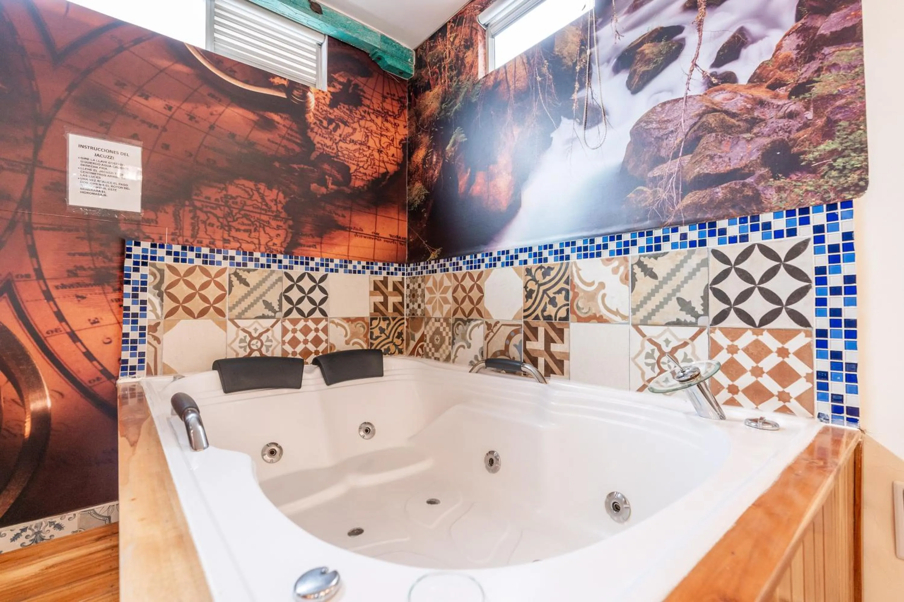 Hot Tub in Hotel Casa Antigua