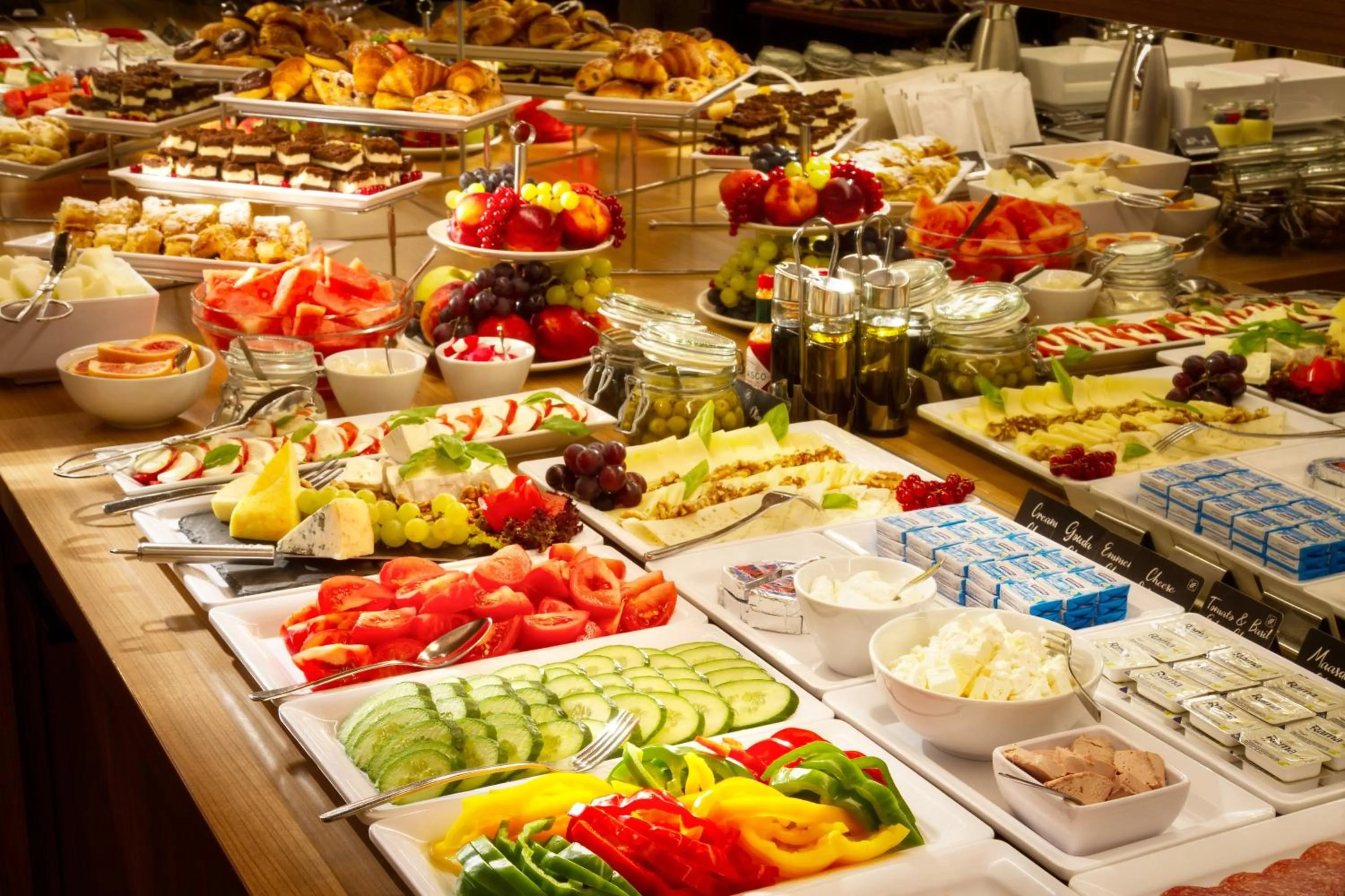 Food and drinks in Hotel Mucha