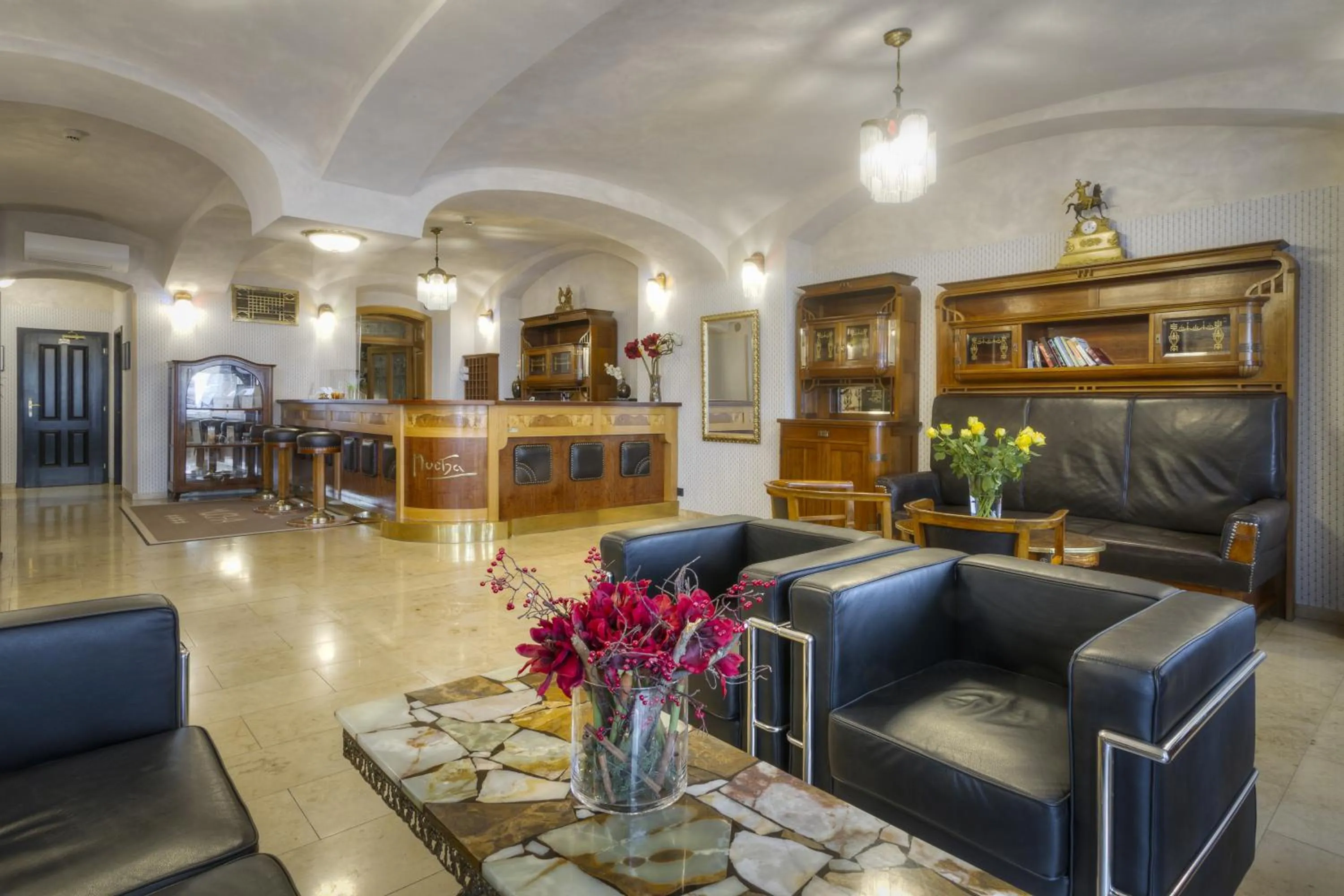 Property building in Hotel Mucha