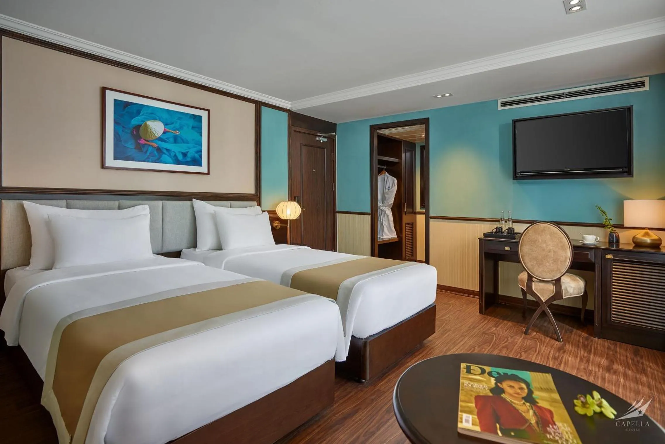 Bed in Halong Capella Cruise - Member of Lyra cruise collection