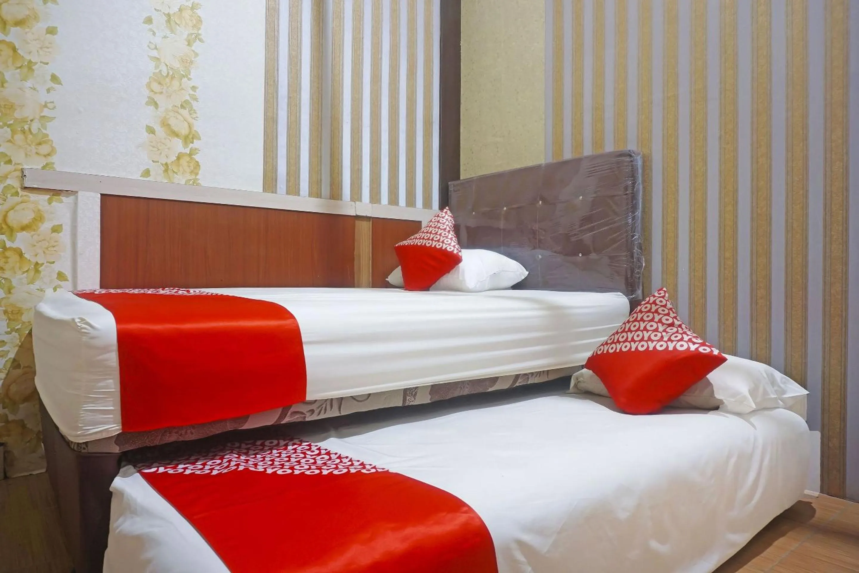 Bedroom, Bed in Hotel O Sari Jeneponto