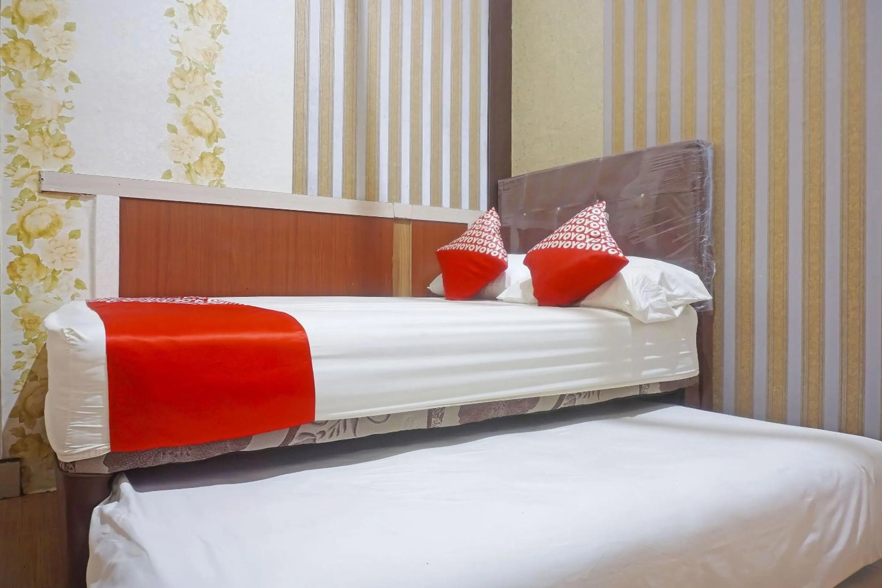 Bedroom, Bed in Hotel O Sari Jeneponto