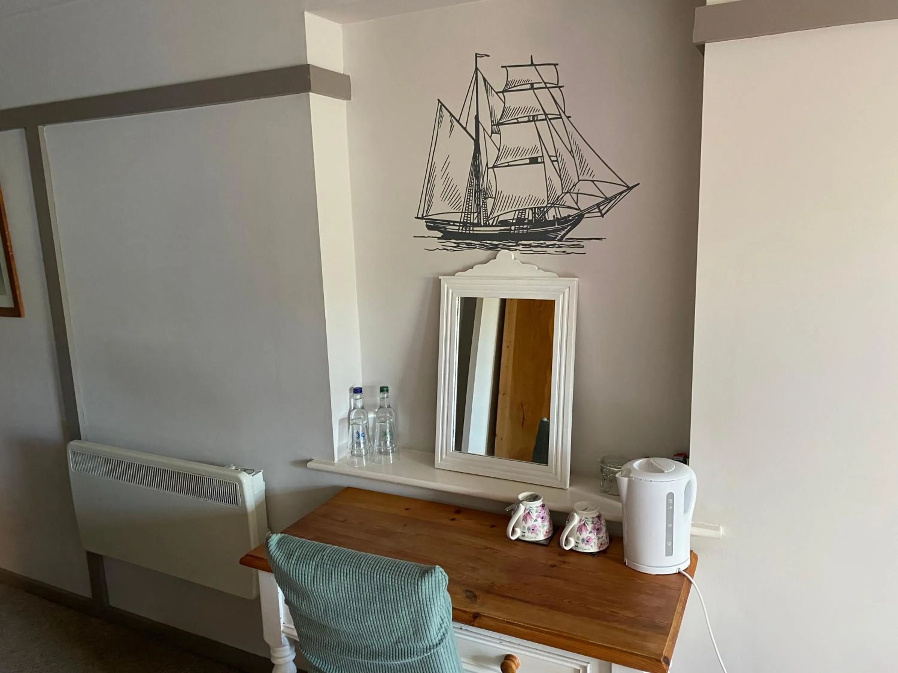 Bedroom in The Ship Inn