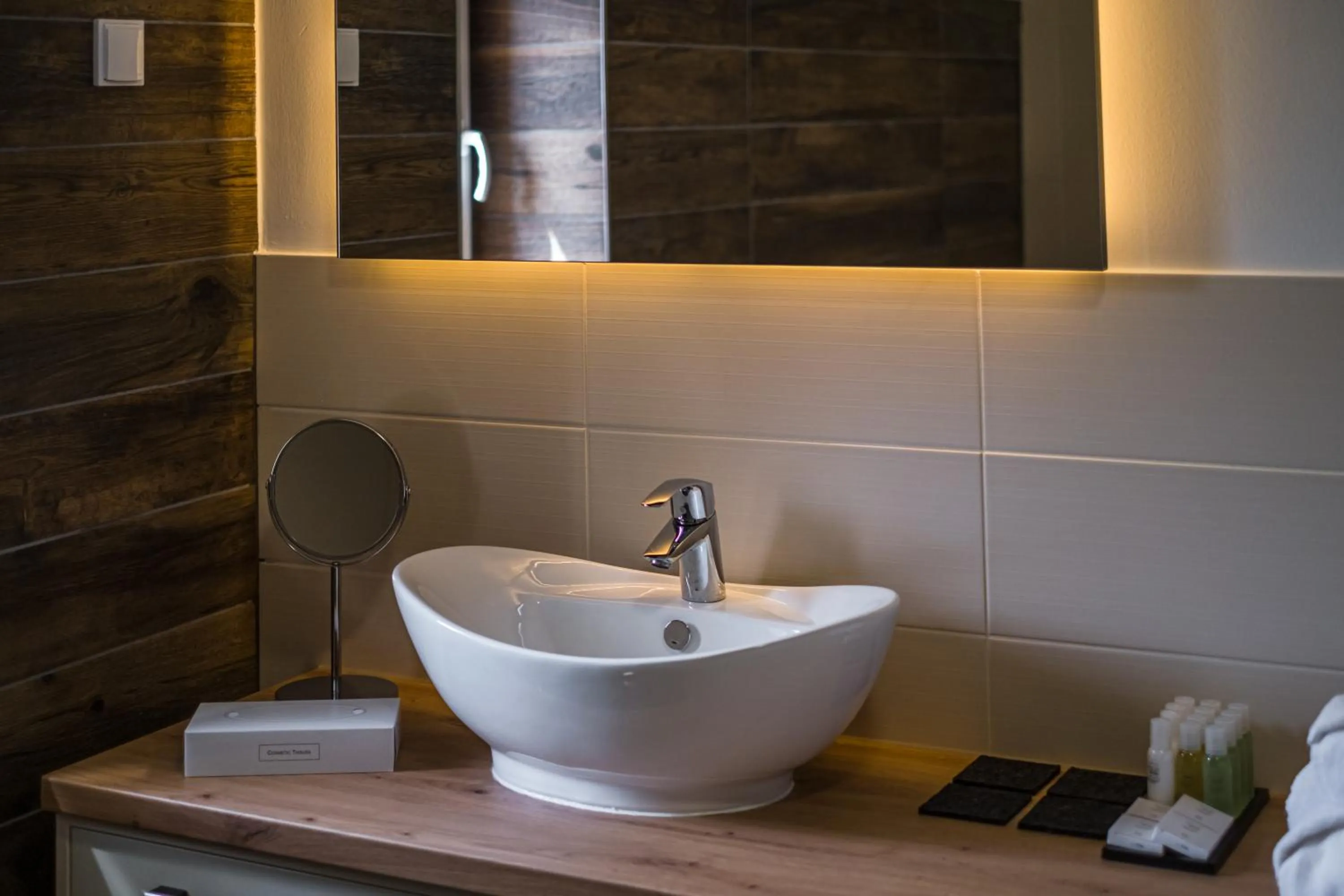 Bathroom in Kistücsök Food & Room