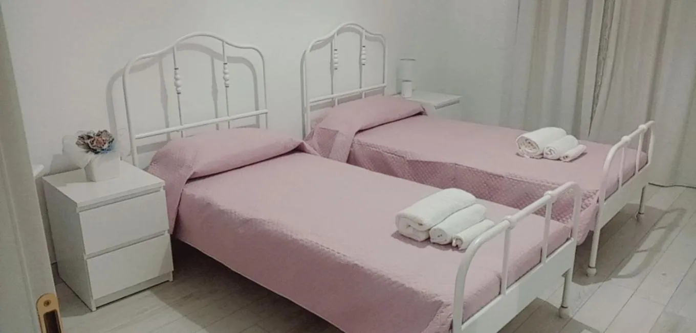 Bedroom, Bed in Anna's House