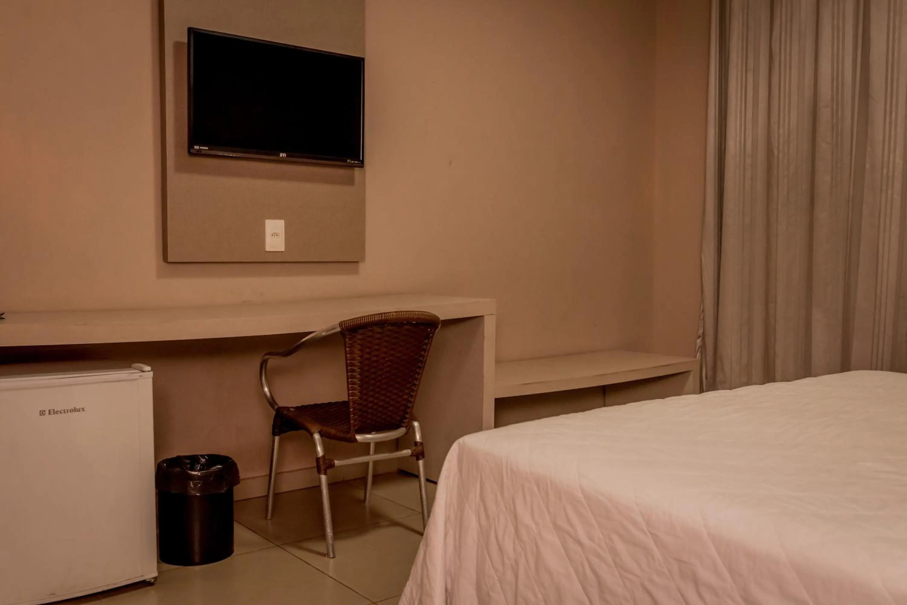 Bedroom, Bed in Fenix Hotel Araxá