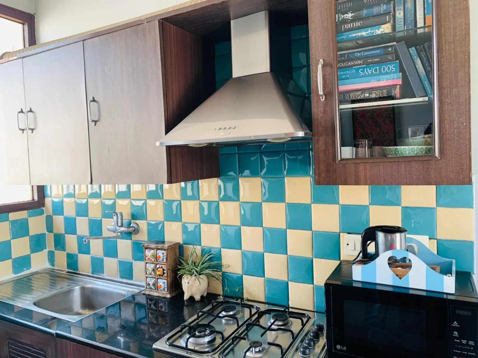 Kitchen or kitchenette in Vandana's Bed and breakfast